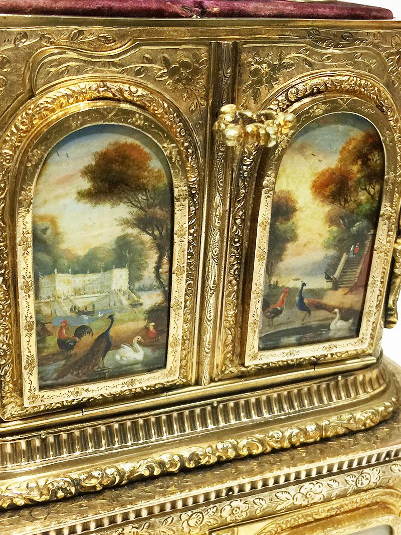 18th Century miniature bronze gilt cabinet For Sale 1