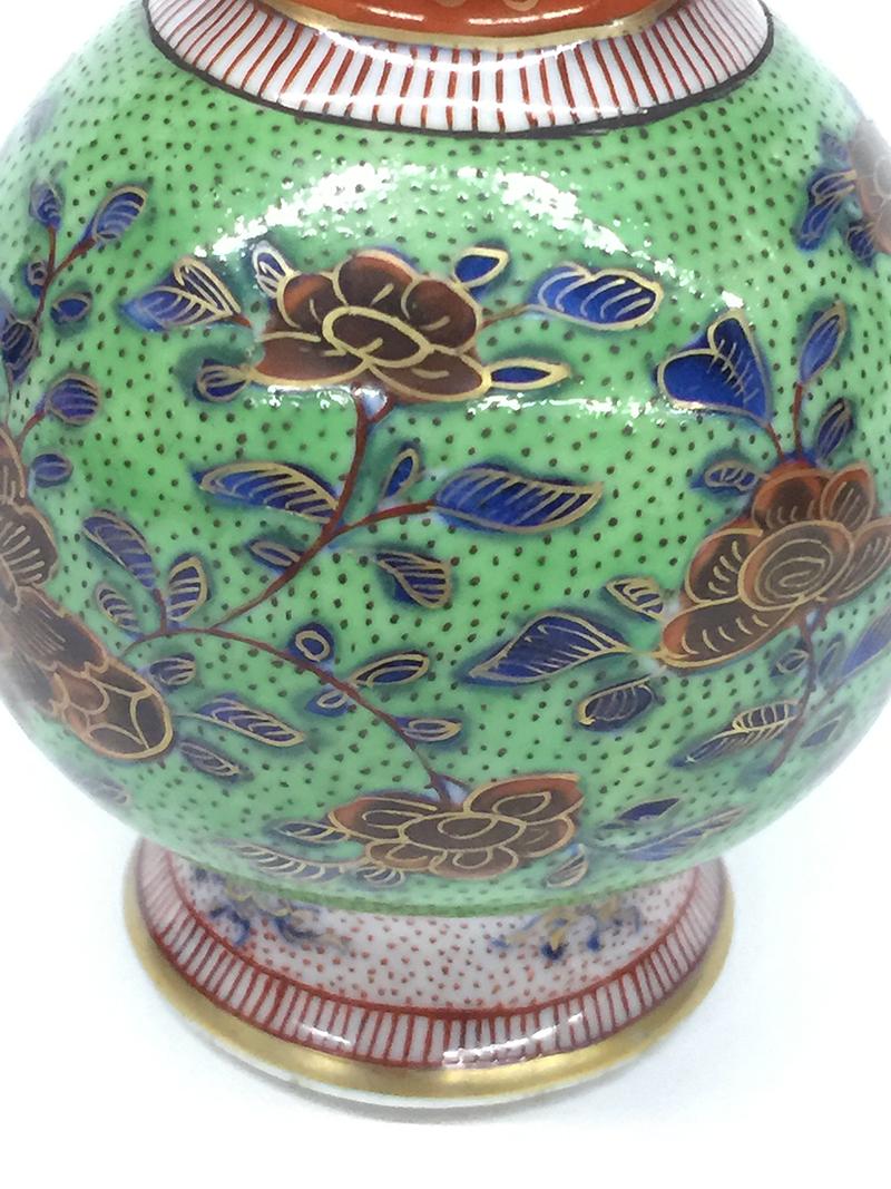 18th Century Chinese Porcelain Colored Double Gourd Vase in Floral Design Kangxi In Good Condition For Sale In Delft, NL