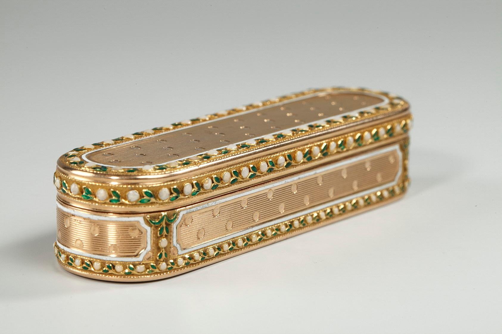 18th Century Gold and Enamel Case, Hanau In Good Condition In Paris, FR