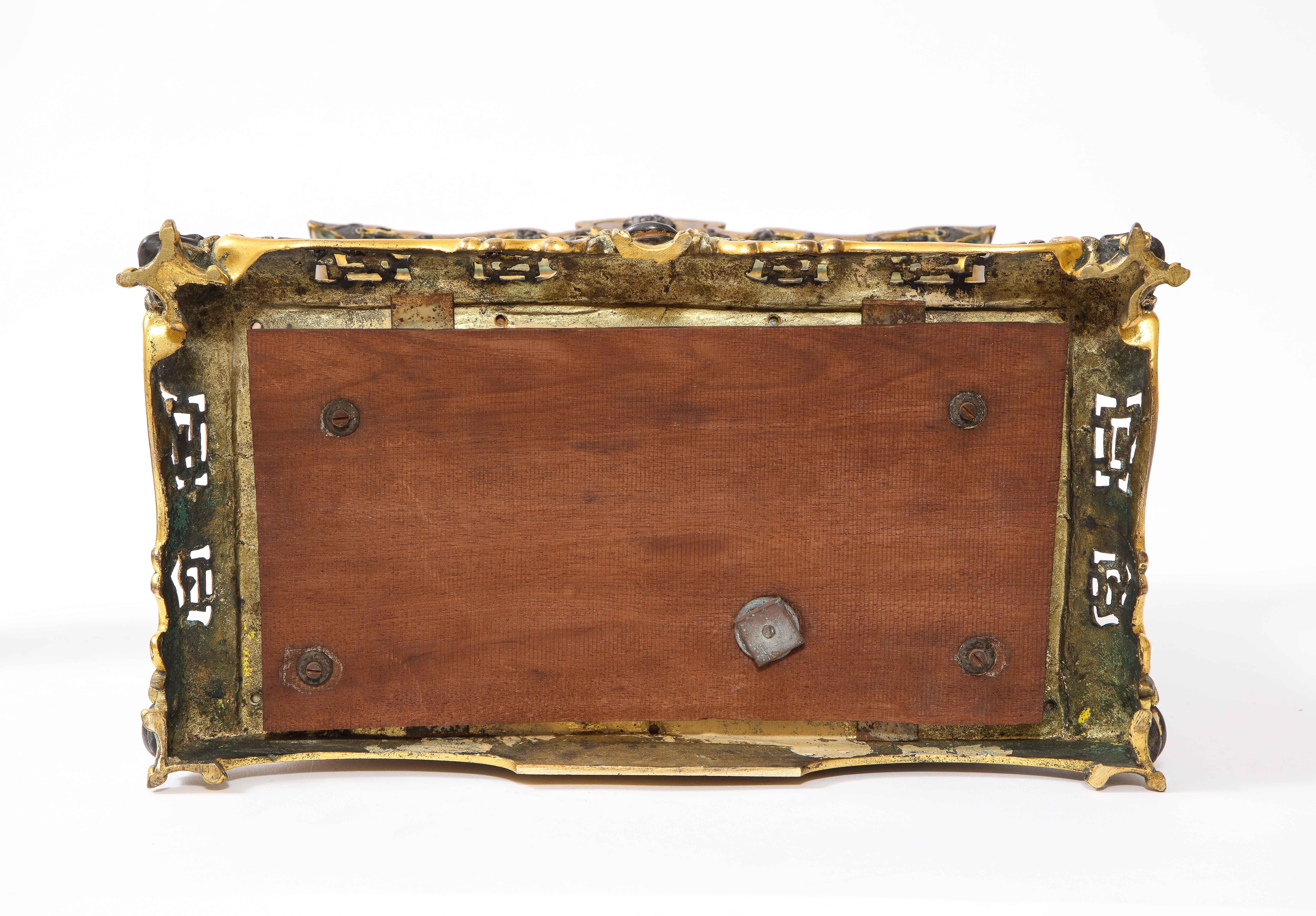 A 19 C. Reloj francés Japonisme Garniture, Att. E. Cornu, Estilo de Édouard Lièvre en venta 12