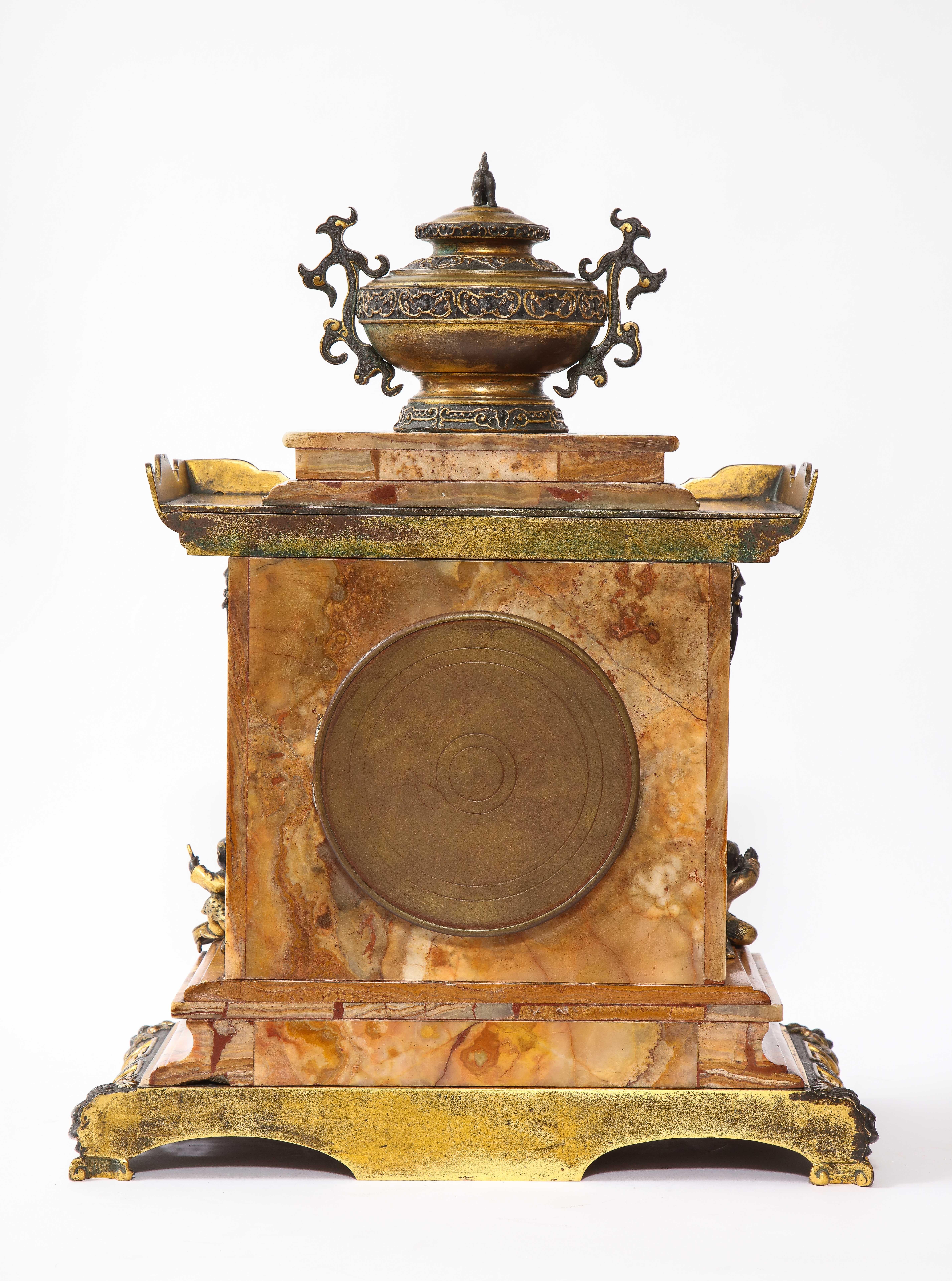 A 19 C. Reloj francés Japonisme Garniture, Att. E. Cornu, Estilo de Édouard Lièvre Japonismo en venta