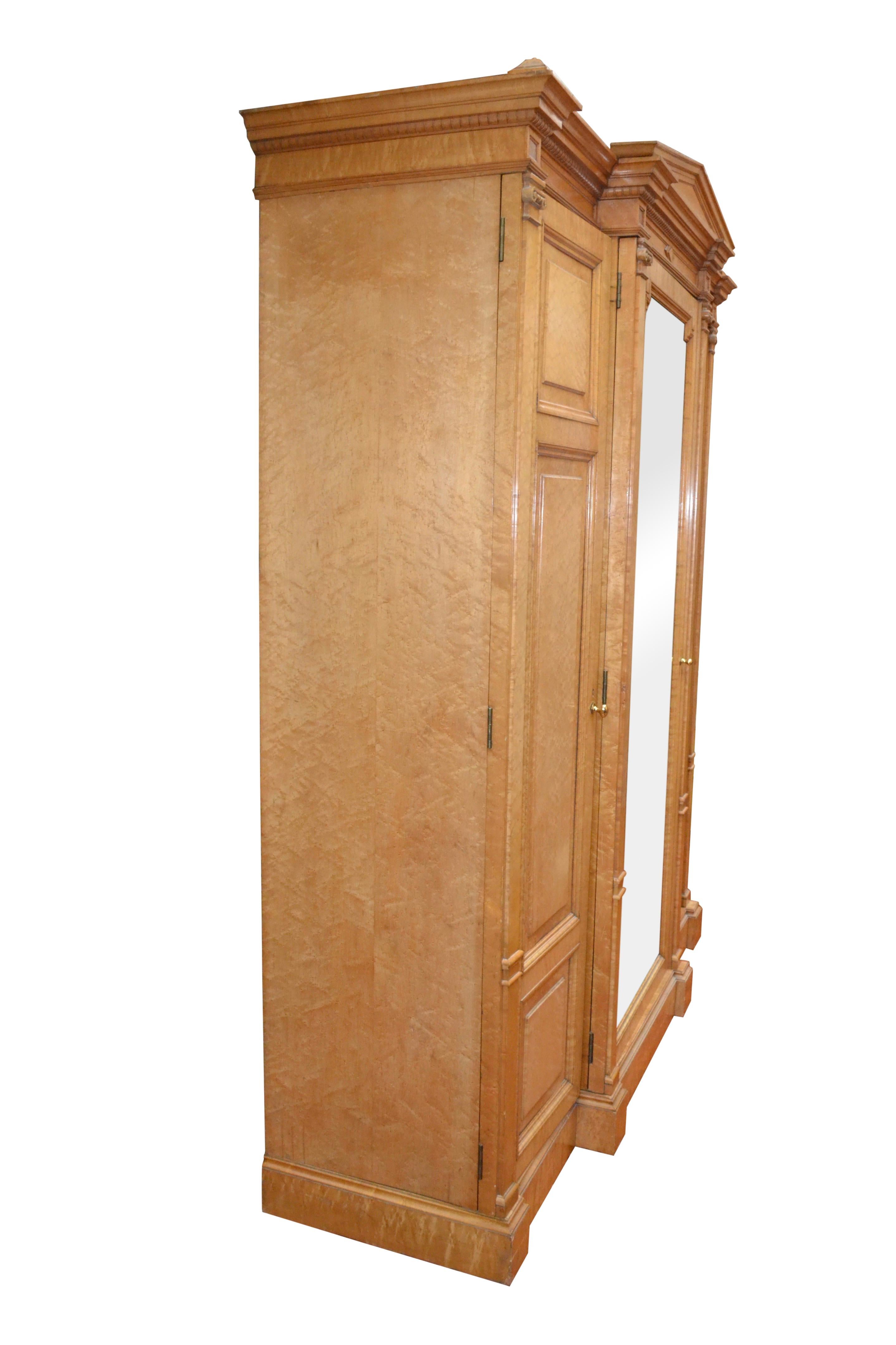 19th Century American Neoclassical Style Bird's-Eye Maple Armoire In Good Condition For Sale In Vancouver, British Columbia