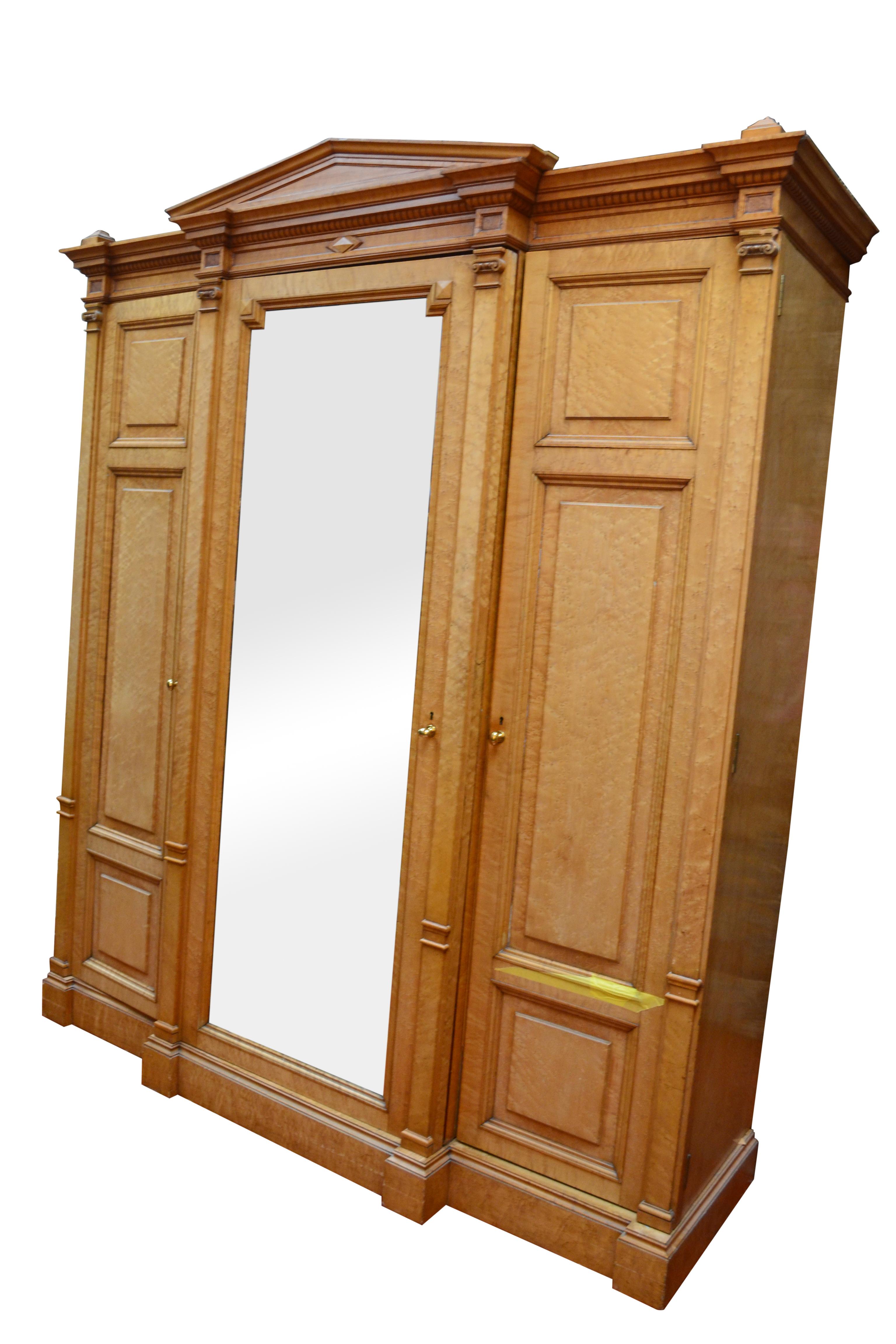 19th Century American Neoclassical Style Bird's-Eye Maple Armoire For Sale 2