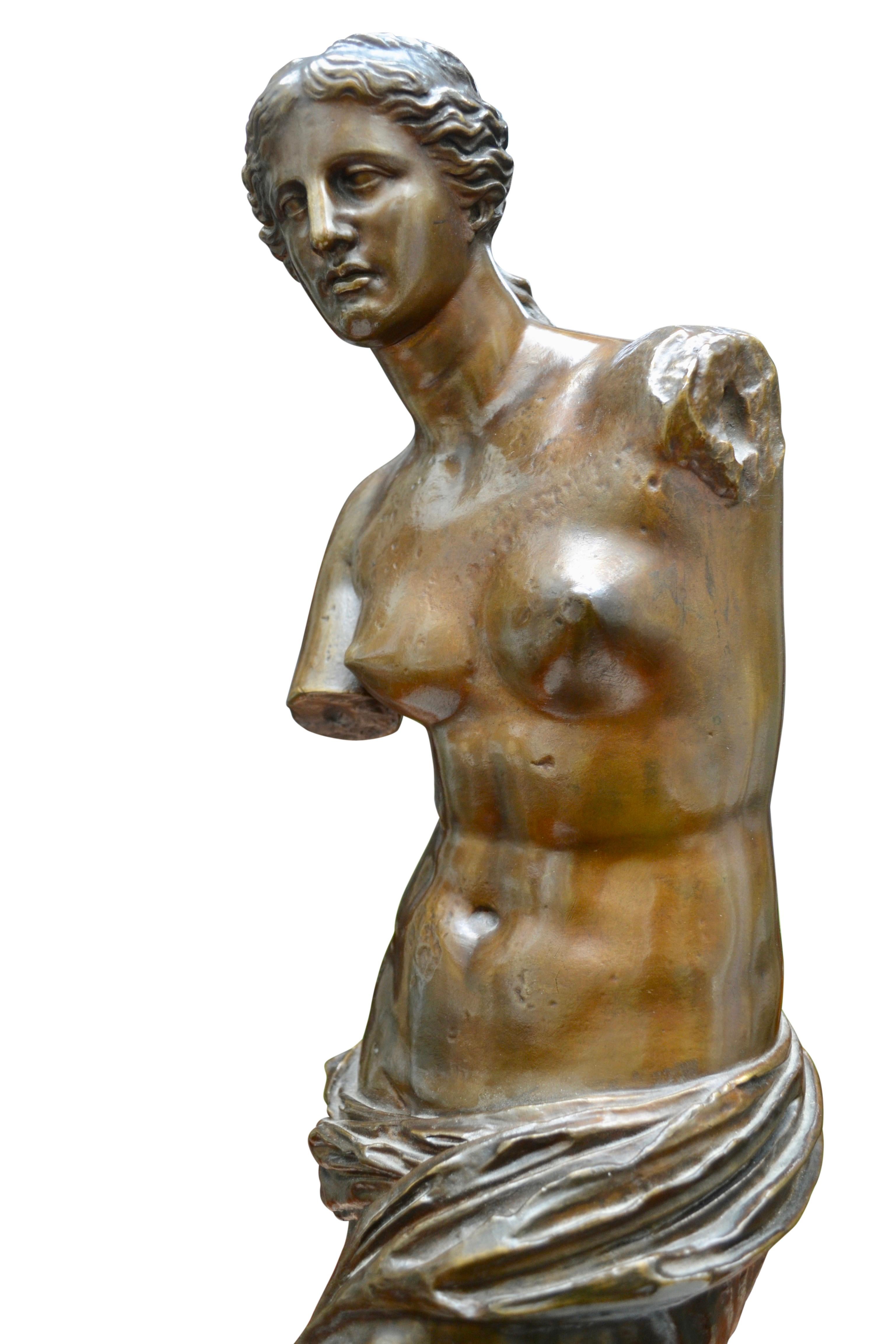 19th Century Grand Tour Bronze Statue of Venus of Milo In Good Condition For Sale In Vancouver, British Columbia