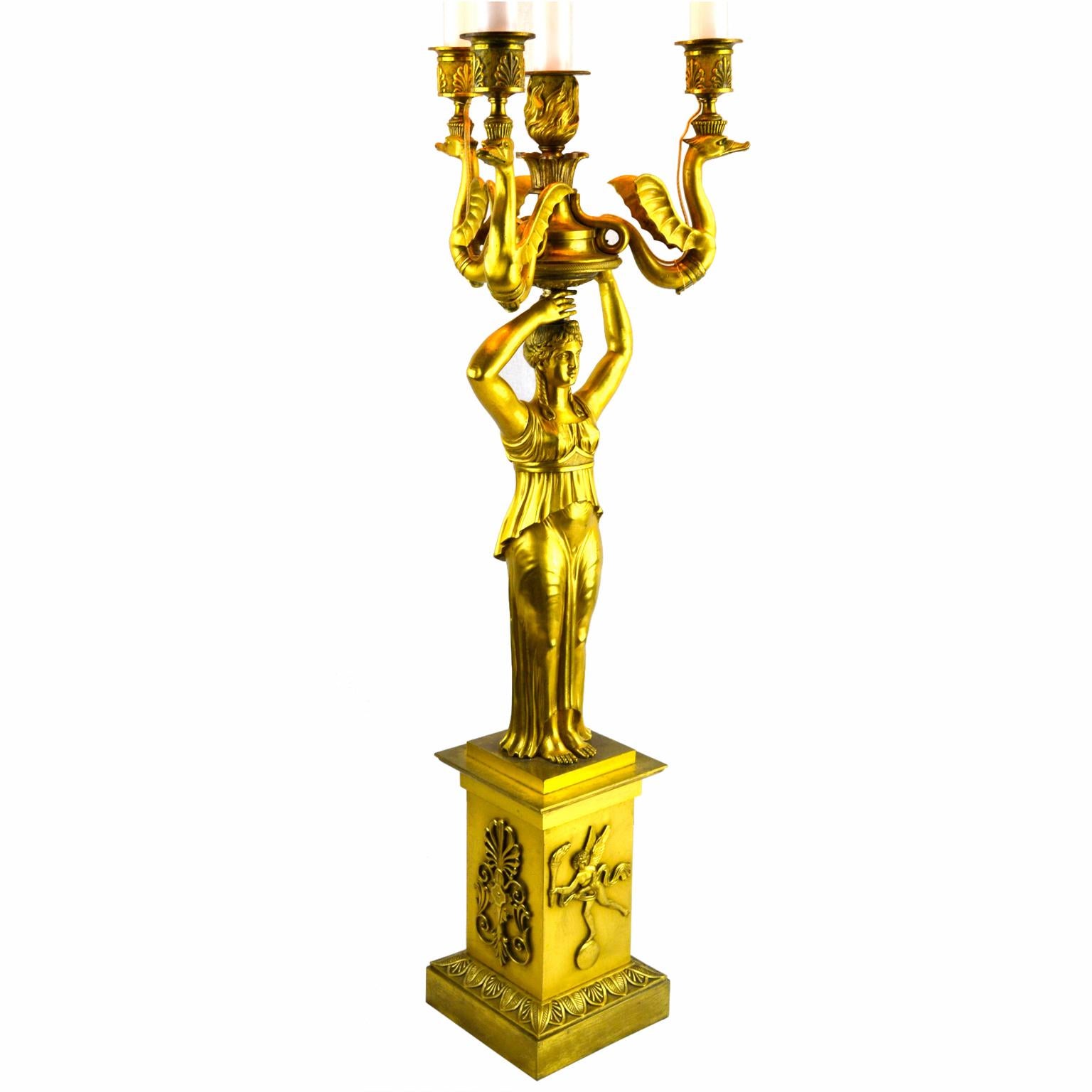 Candélabre figuratif de l'Empire russe en bronze doré du XIXe siècle transformé en lampe Bon état - En vente à Vancouver, British Columbia