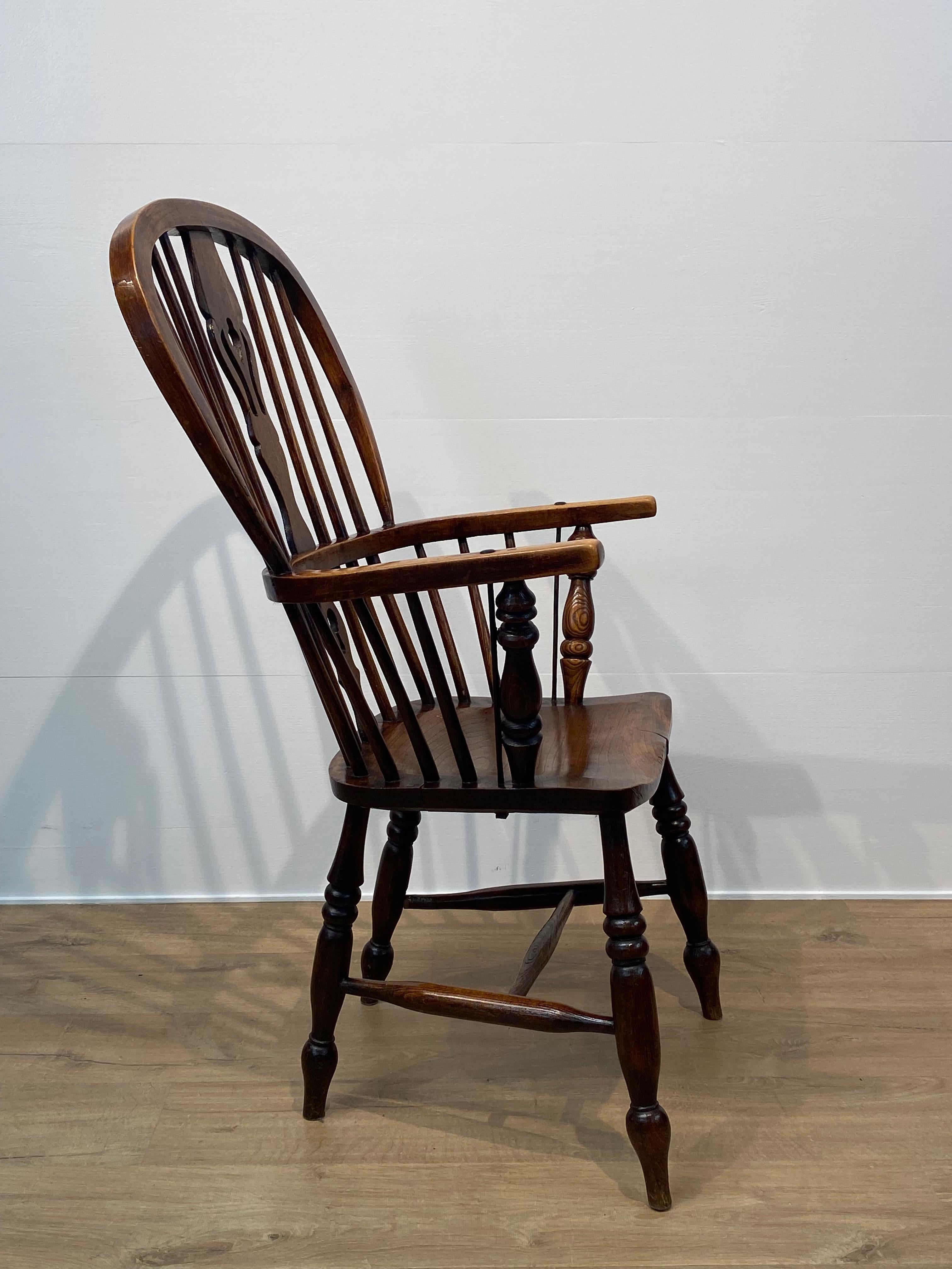 Silla Windsor de alto standing del siglo XIX Pulido en venta