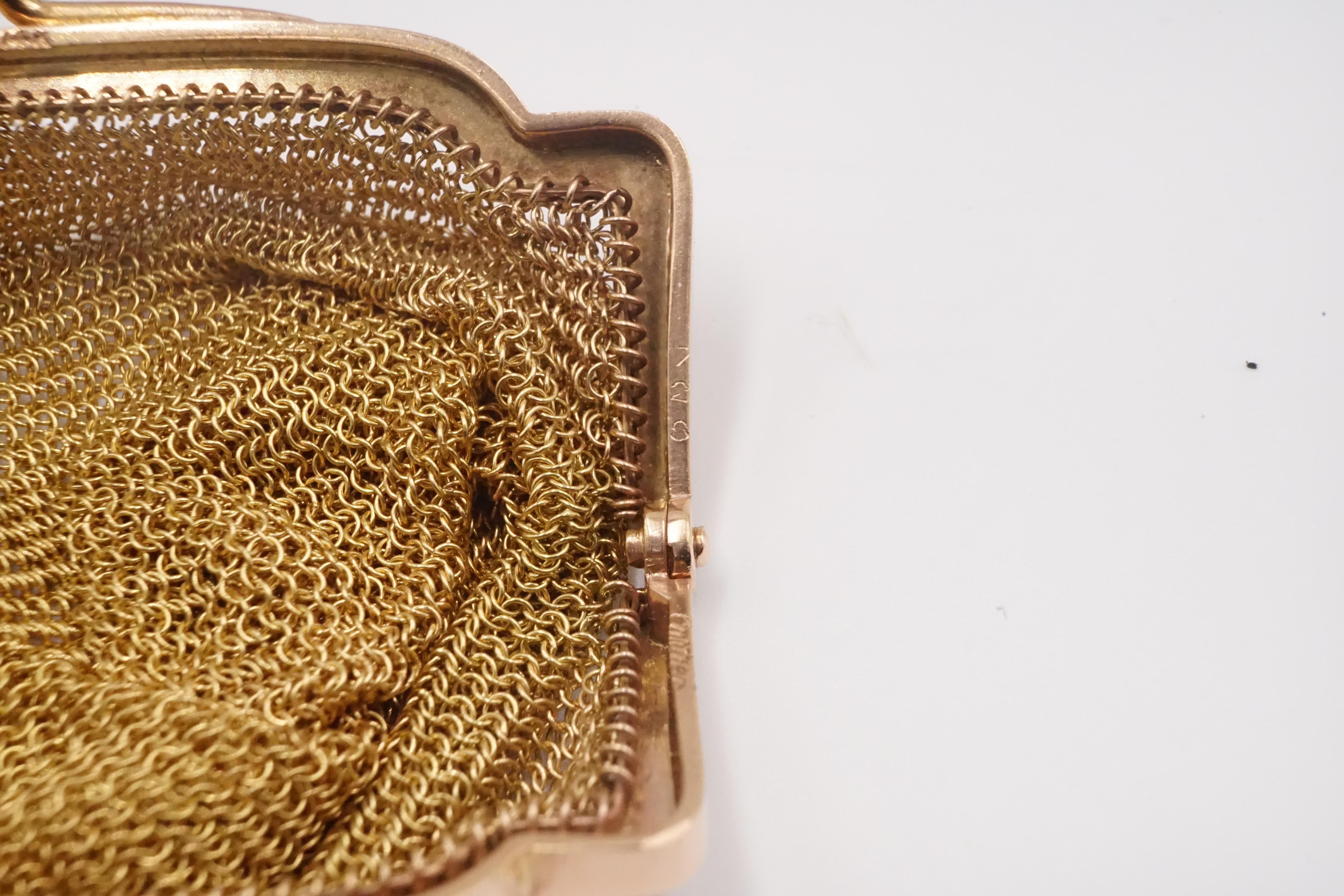 1900s Cartier Sapphire and 14 Carat Gold Mesh Bag In Good Condition In London, GB