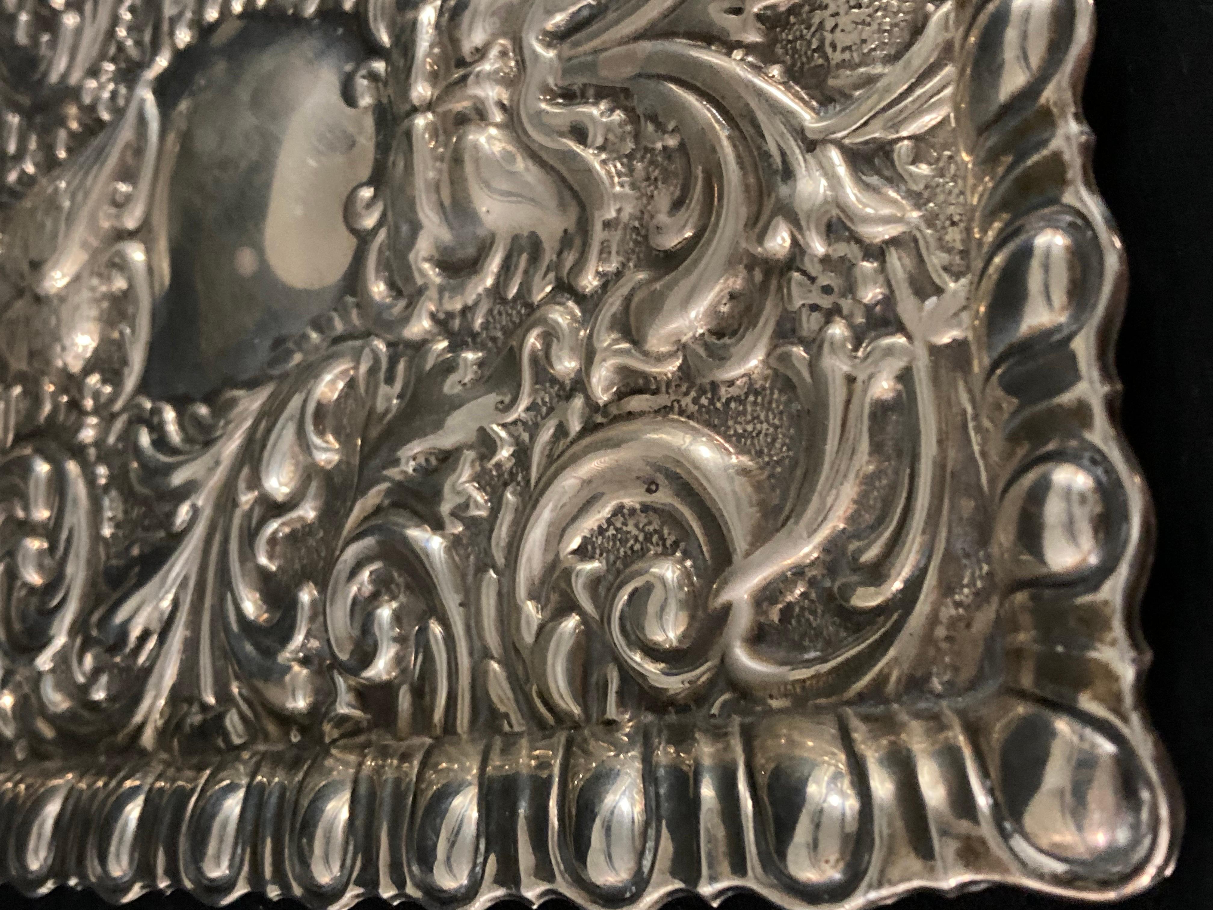 Silver A 1905 Edwardian sterling silver tray by John & William Deakin For Sale