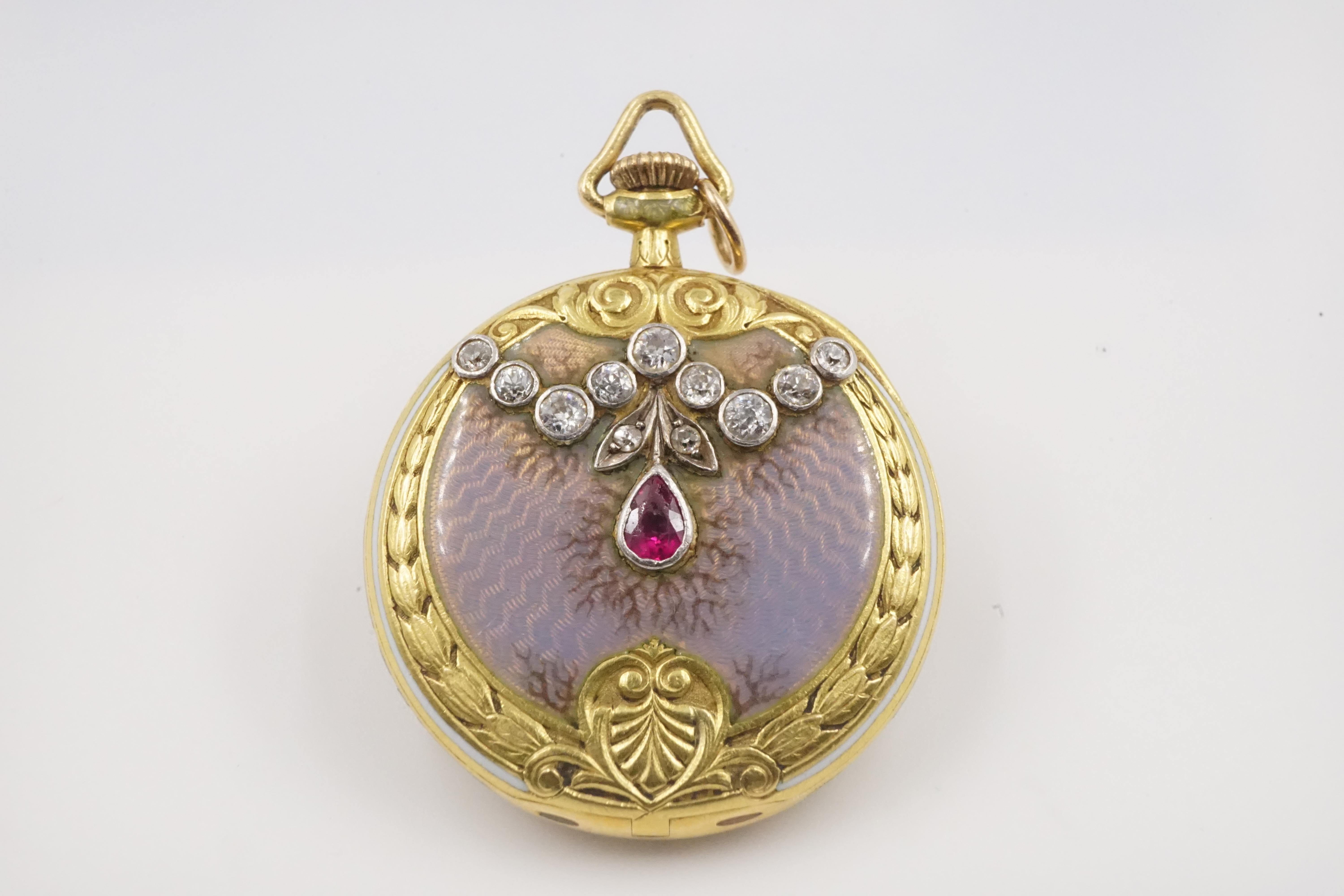 A beautiful 1906 Tiffany signed pocket watch in working order with marks.


Measures W: 2.7cm H: 3.3cm D:0.86cm

Weight: 17.6g

