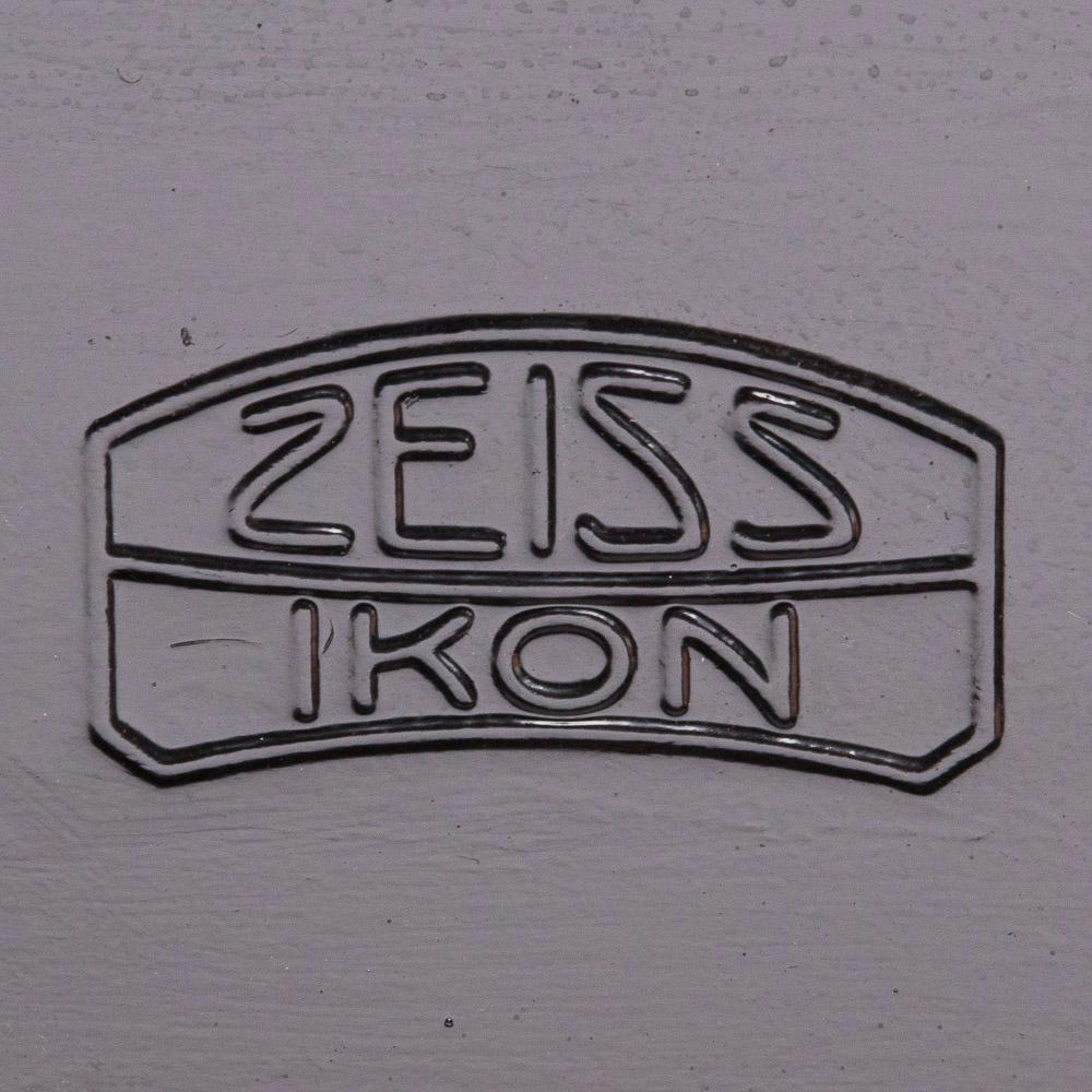 1920s 35 Zeiss-Ikon 35 Cm Cinema Projector For Sale 1