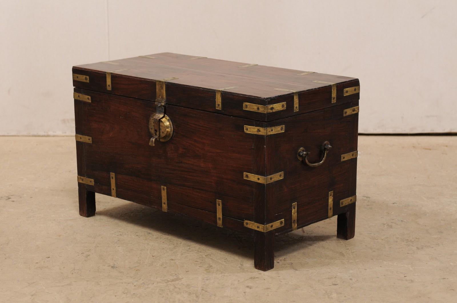 1920s British Colonial Trunk of Rosewood and Brass-Great Little Coffee Table In Good Condition In Atlanta, GA