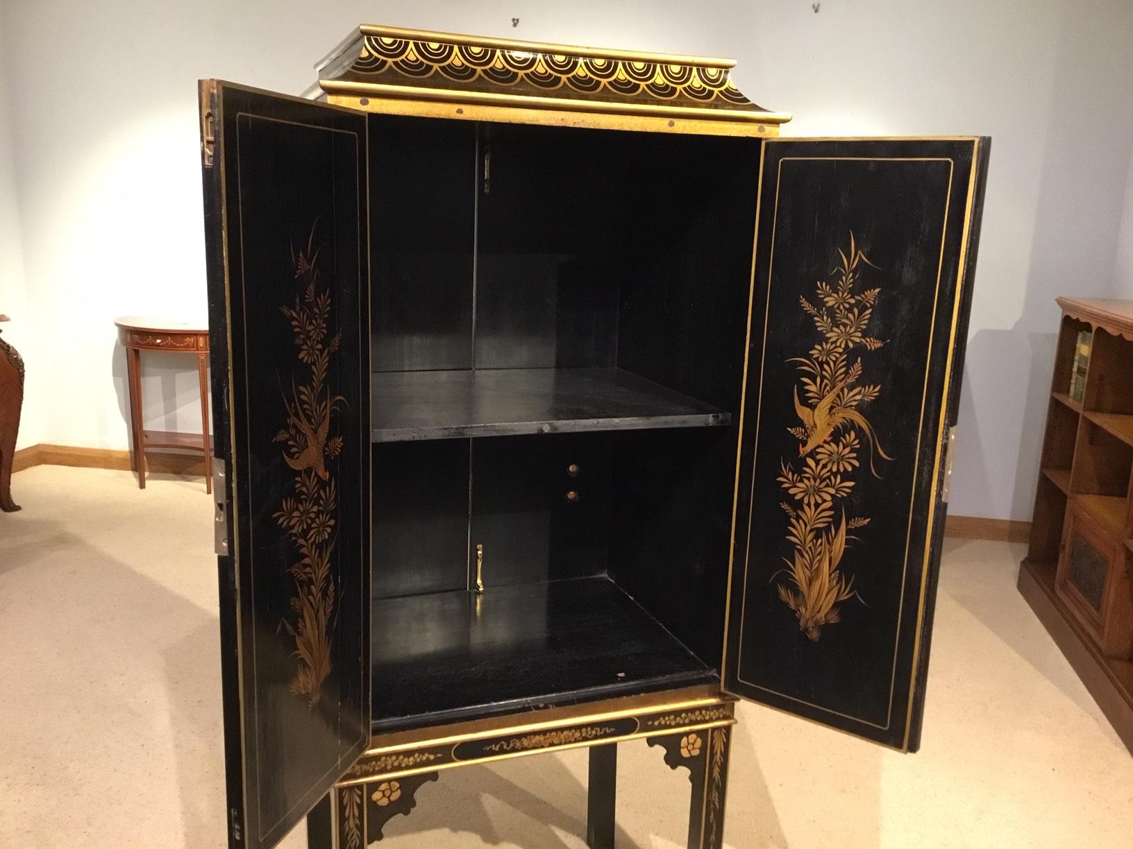 1920s Period Chinoiserie Cabinet 5