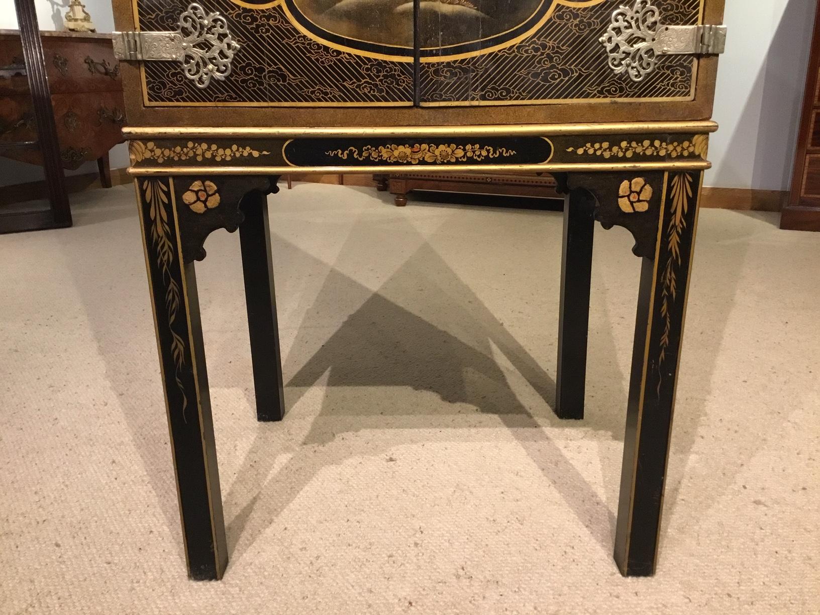 1920s Period Chinoiserie Cabinet 1
