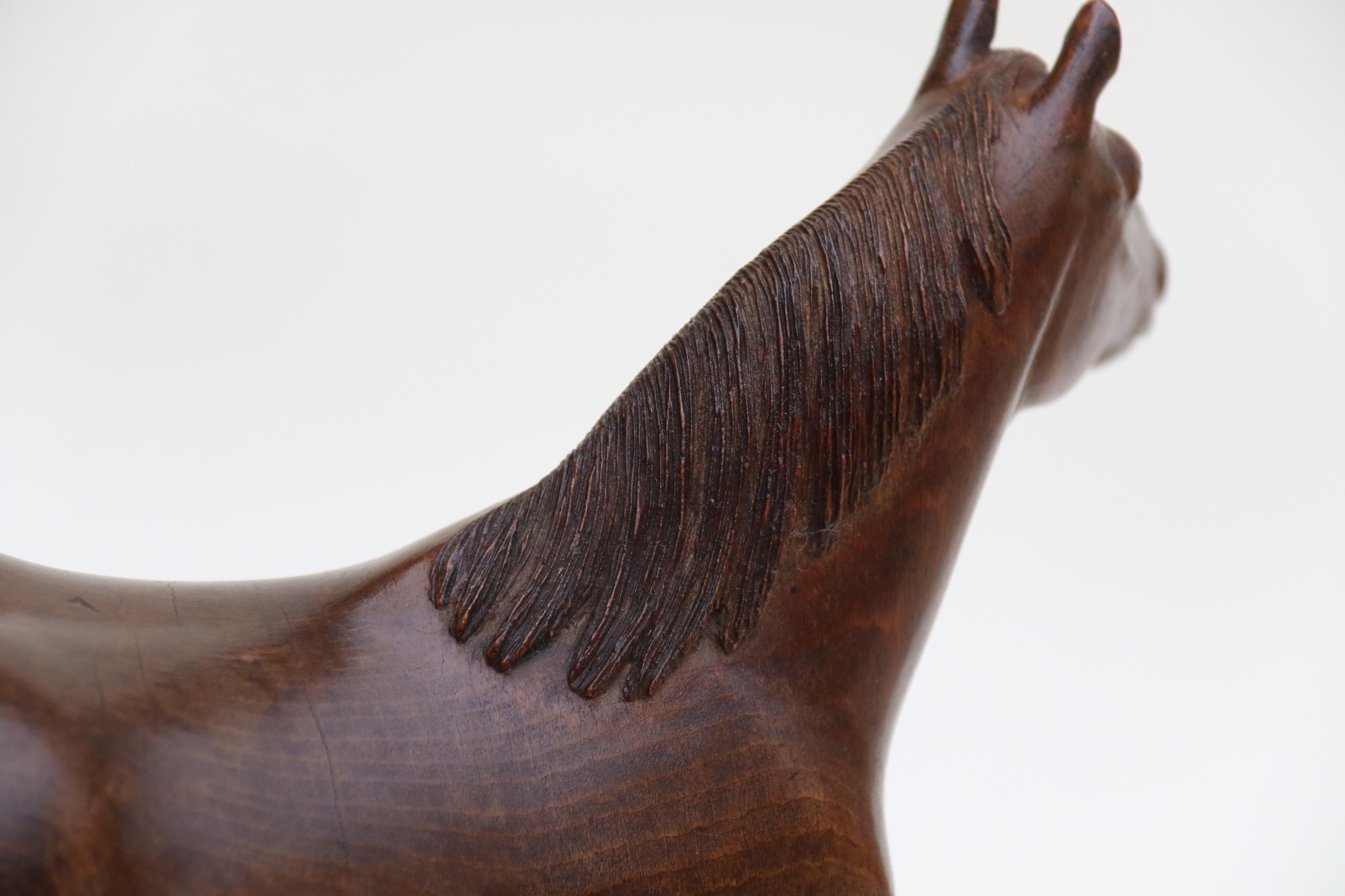 A 1930s English hand carved study of a Belgian draught horse stallion. For Sale 8