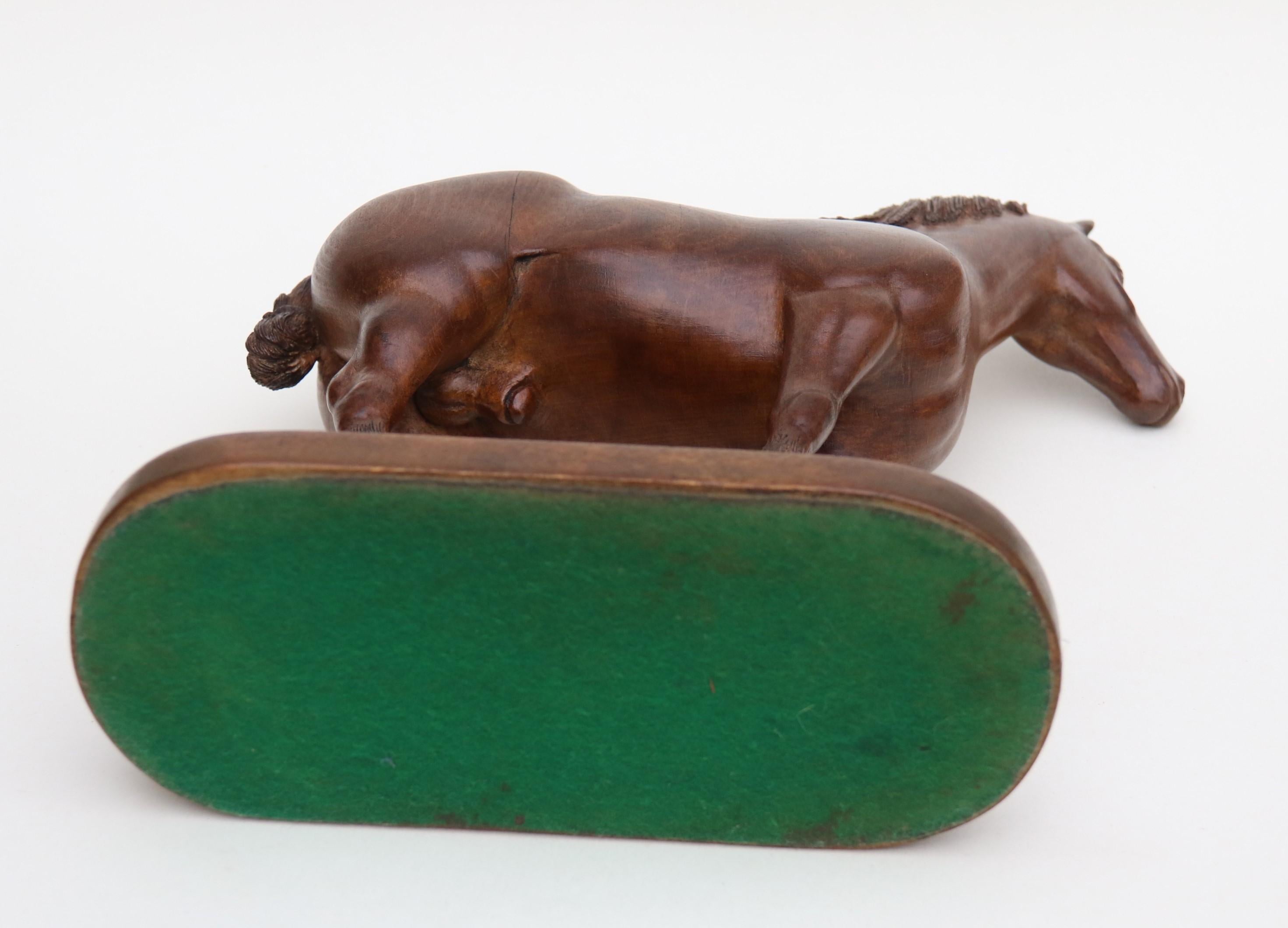 A 1930s English hand carved study of a Belgian draught horse stallion. For Sale 12