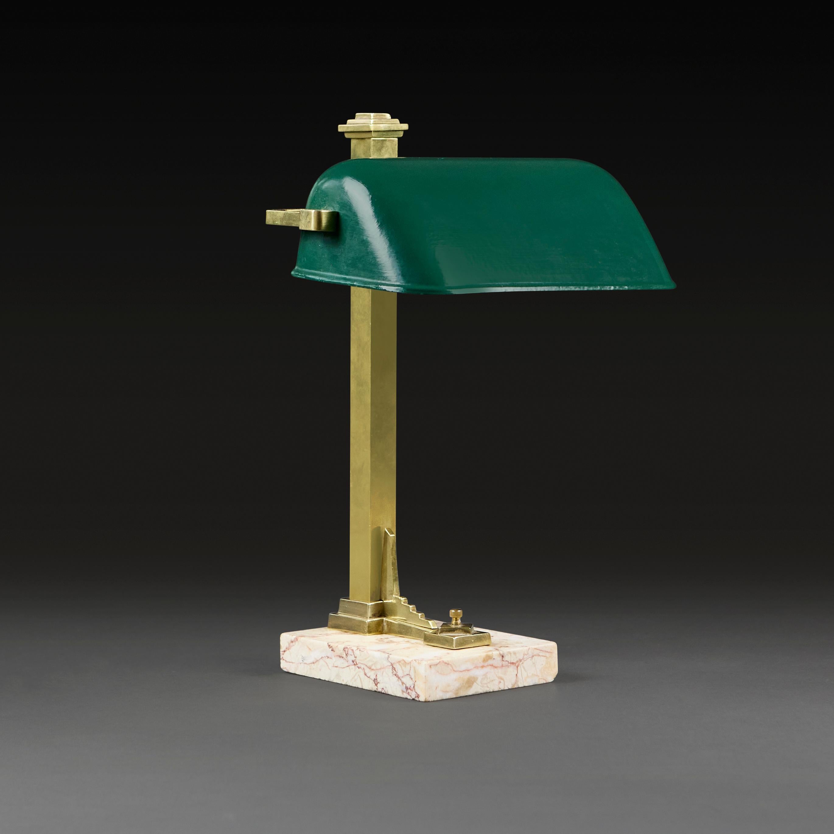 A 1930s French Art Deco Desk Lamp in Brass, Marble and Green Enamel In Good Condition For Sale In London, GB