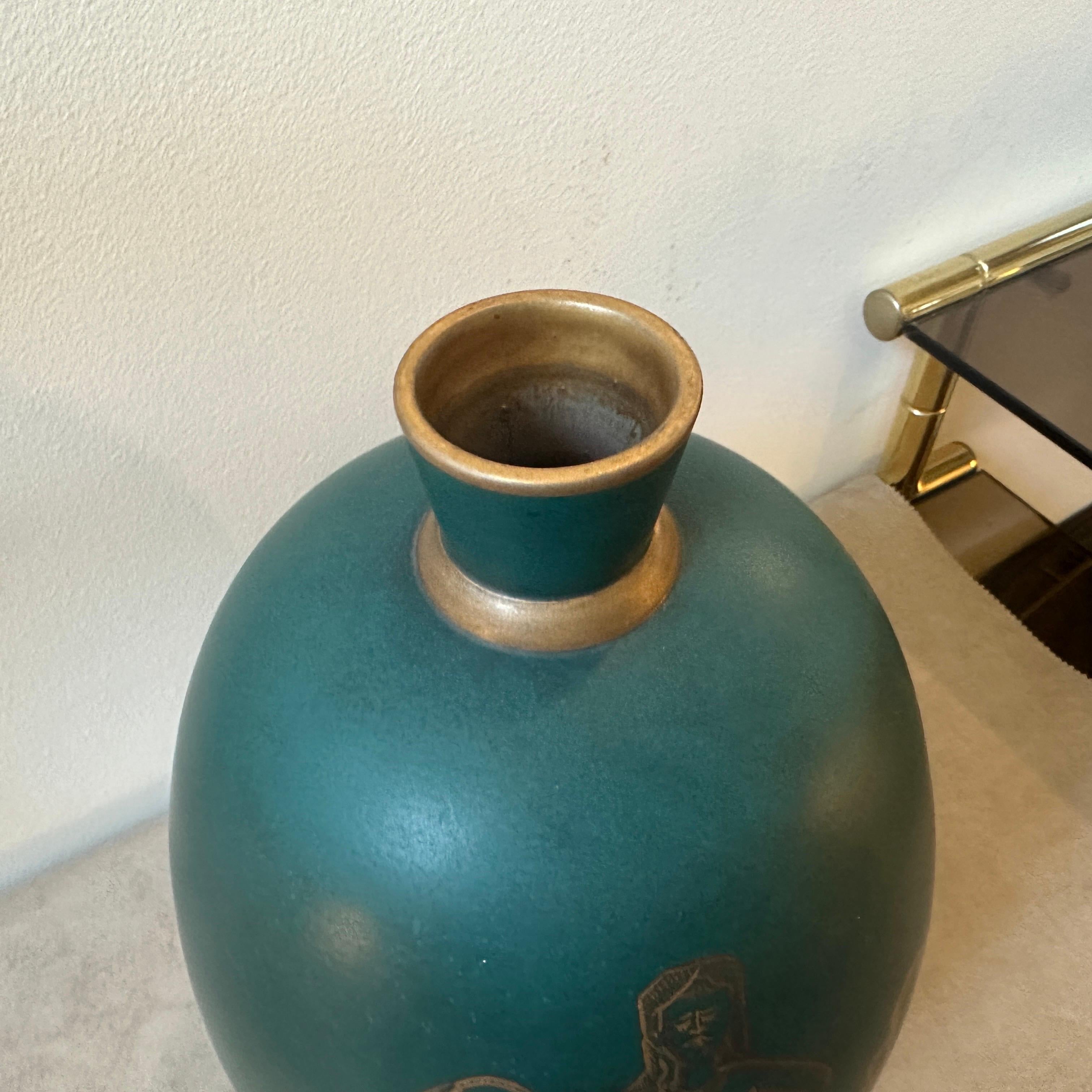 A 1939 Dated Art Deco Gio Ponti Inspired Green and Gold Ceramic Sicilian Vase For Sale 6