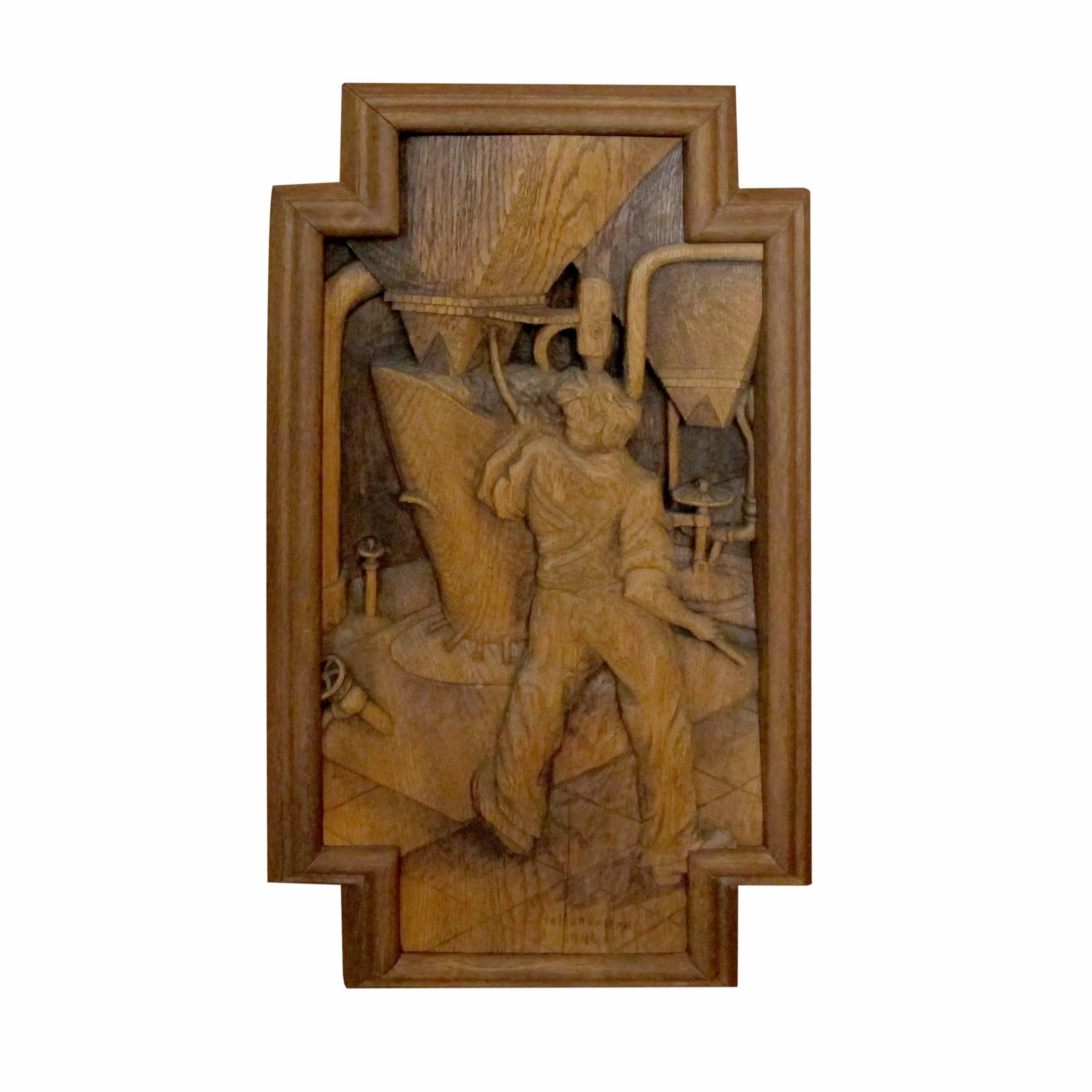 A 1940’s E. Hallanvaara oak cabinet with carvings on the doors, Finnish  In Good Condition For Sale In London, GB
