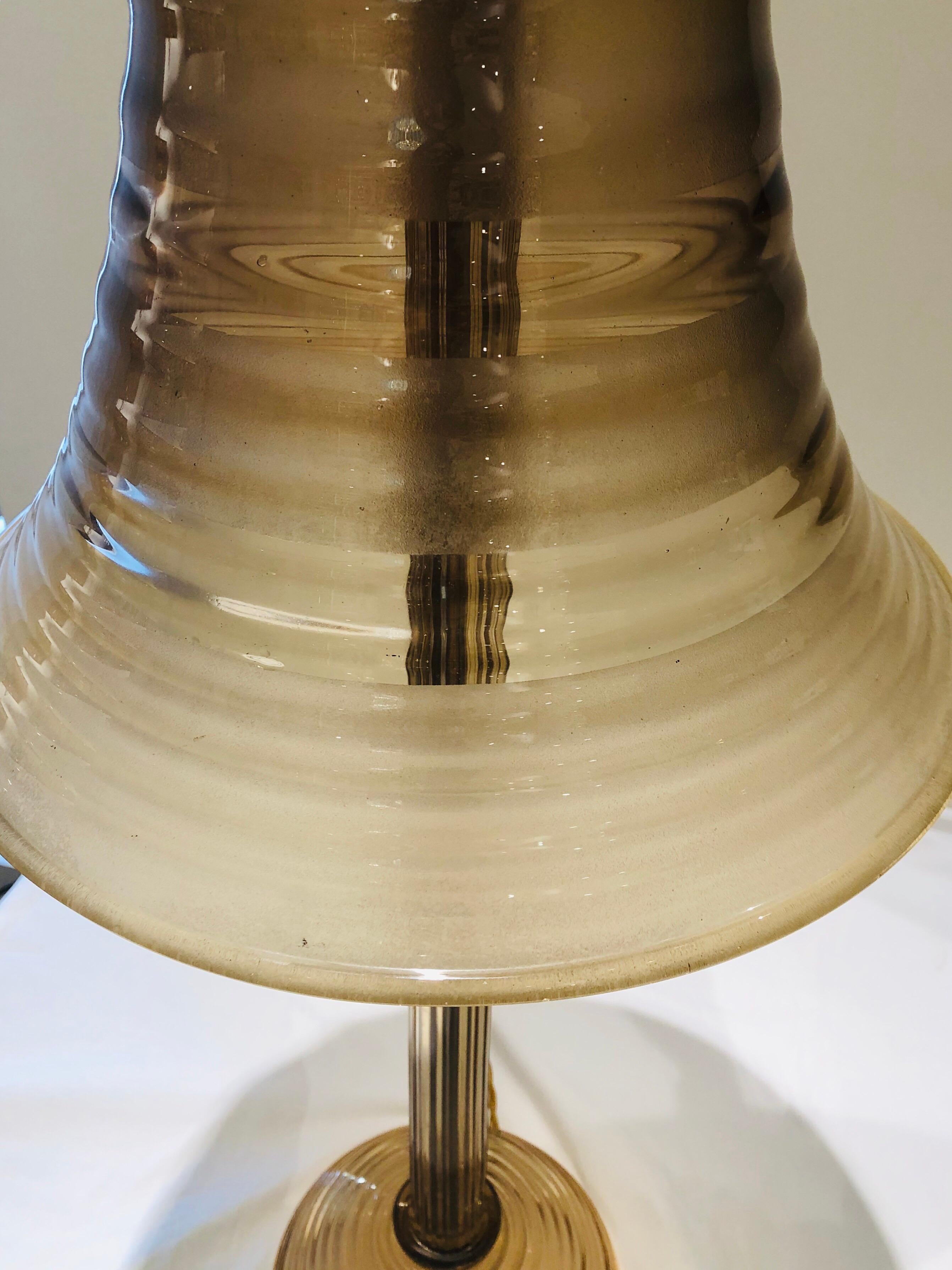 Mid-Century Modern Ercole Barovier 1940s Handblown Italian Murano Crystal Glass Table Lamp For Sale