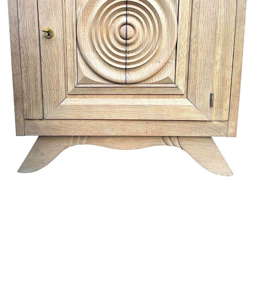 1940s Oak Bleached Cabinet with Central Door with Geometric Circular Detail For Sale 4