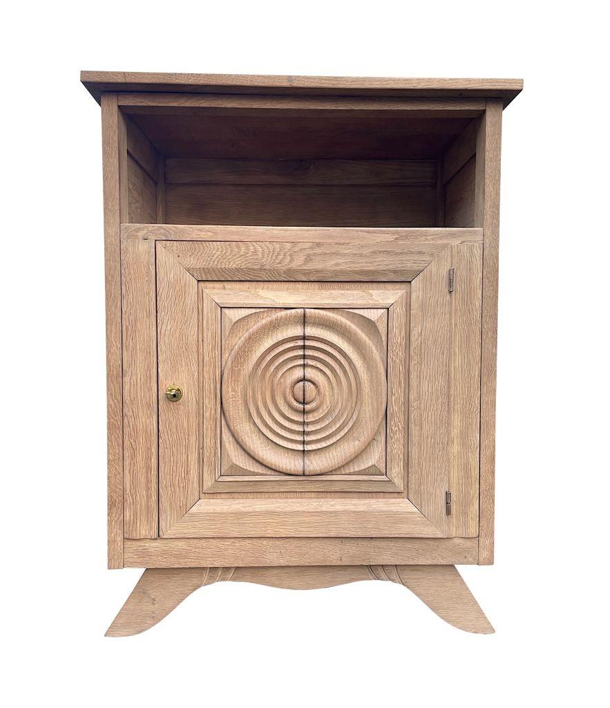 1940s Oak Bleached Cabinet with Central Door with Geometric Circular Detail For Sale 5