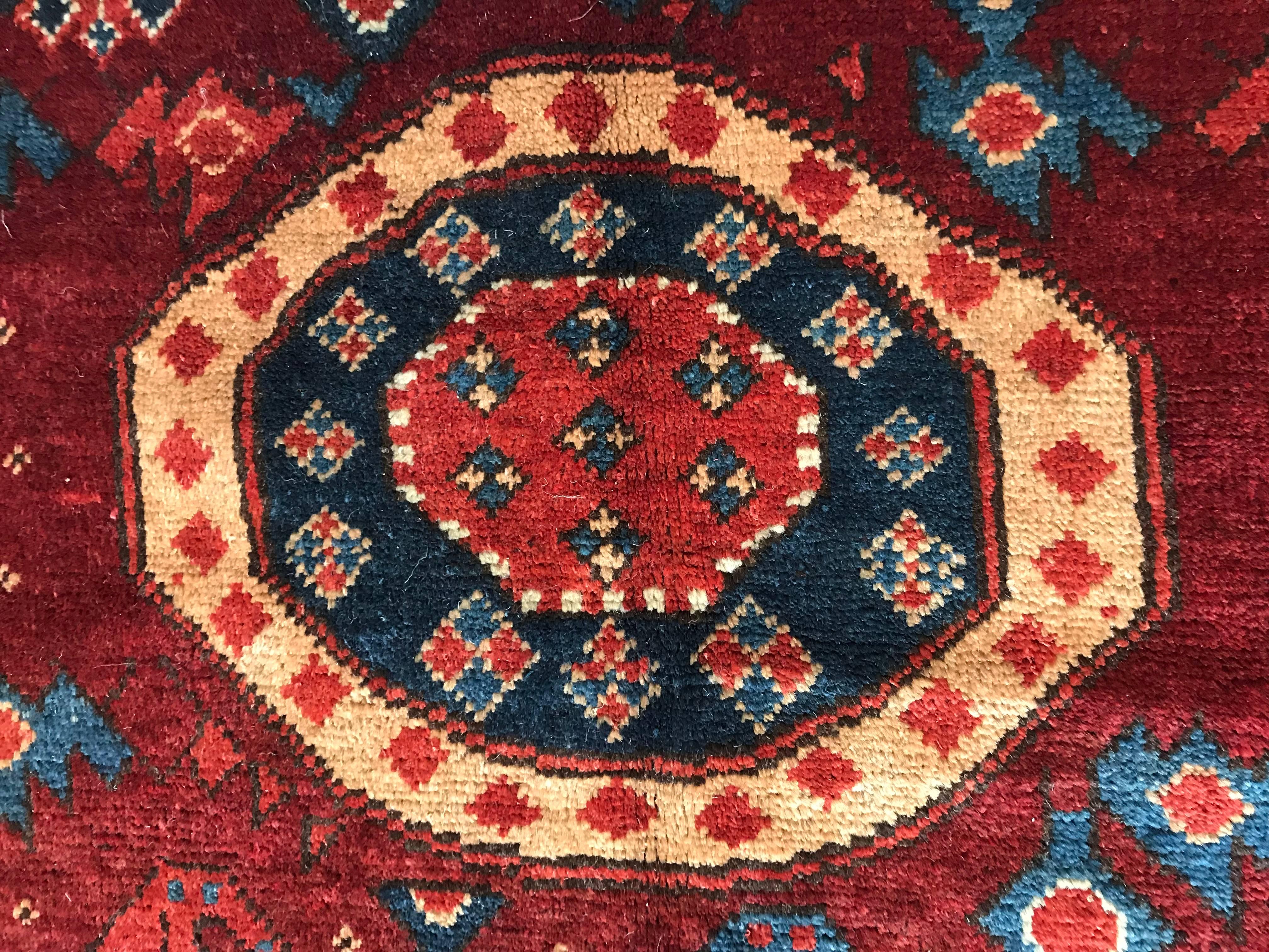 Rustic Contemporary Beshir Carpet or Rug