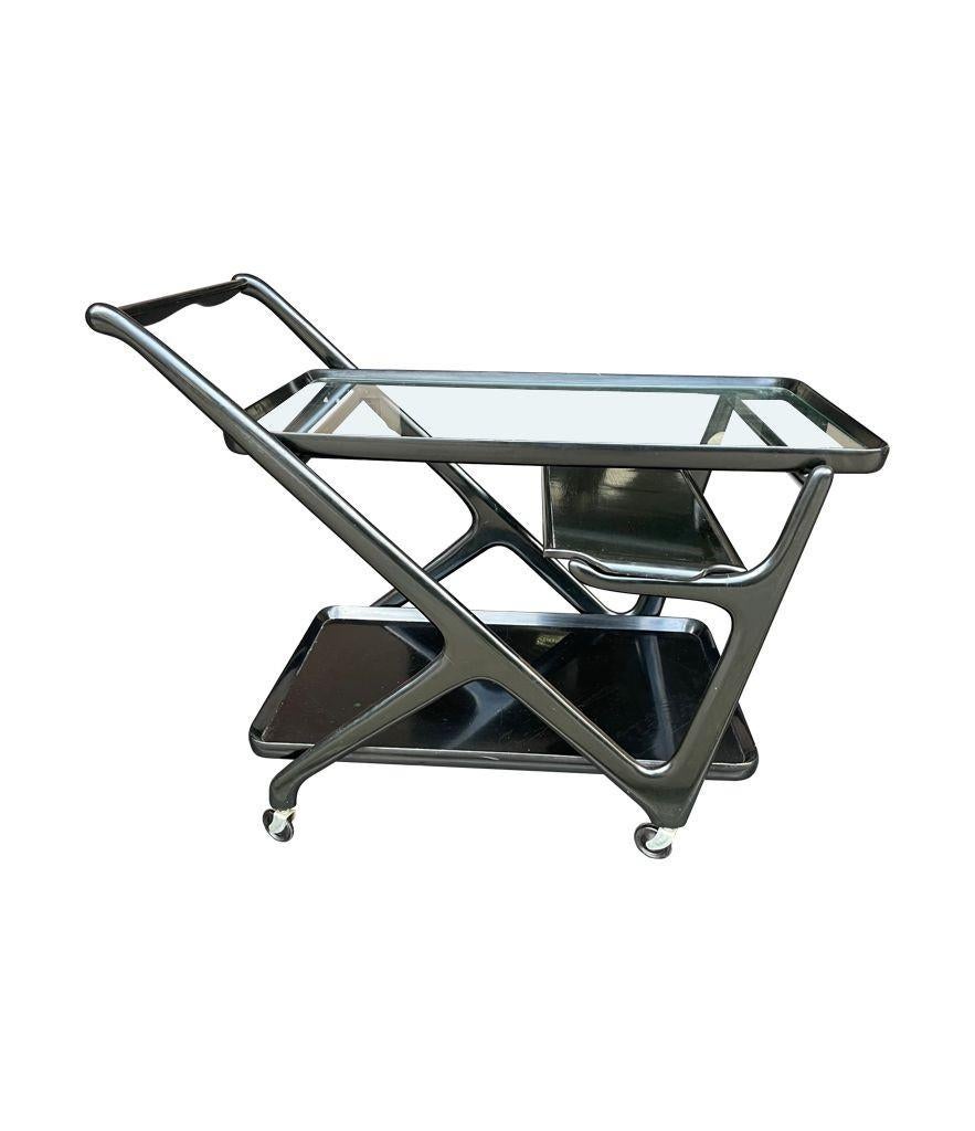 Mid-Century Modern 1950s Black Lacquer Trolley by Ico Parisi with Removable Serving Trays For Sale