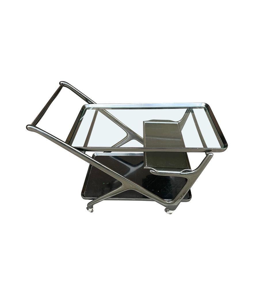 Italian 1950s Black Lacquer Trolley by Ico Parisi with Removable Serving Trays For Sale