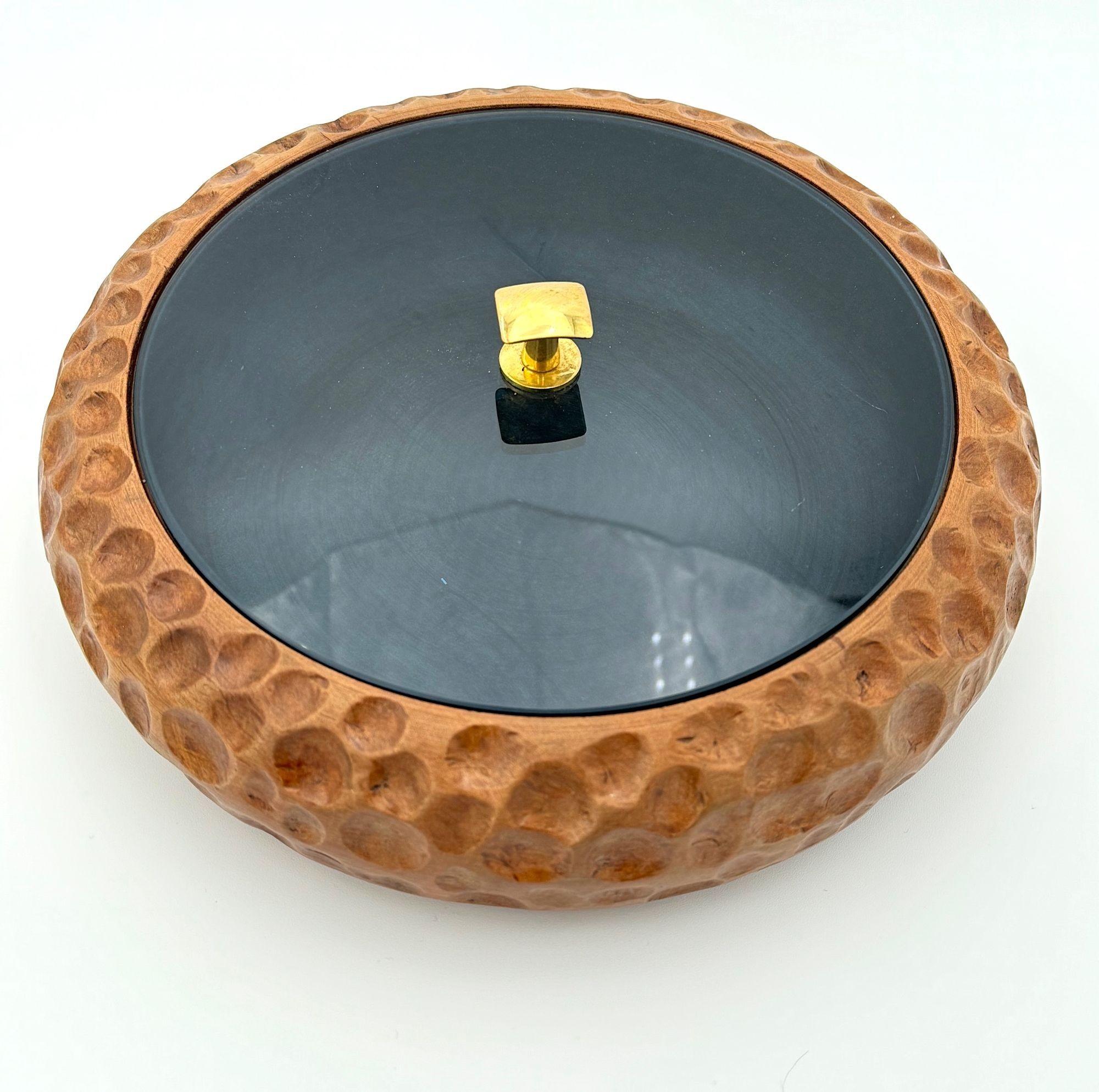 A 1950s carved wood accessories box attributed to Fontana Arte For Sale 13