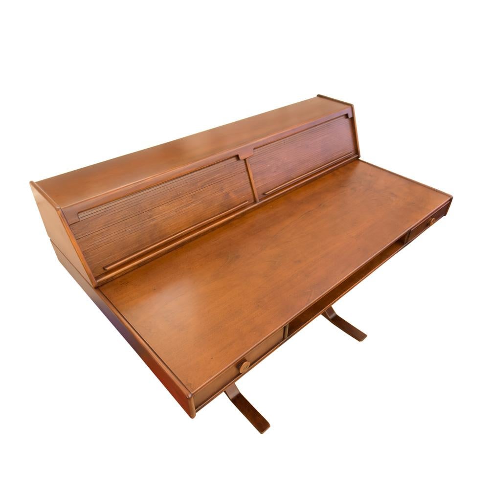 1950s Desk Italian Design by Gianfranco Frattini for Bernini Manufacturer 1