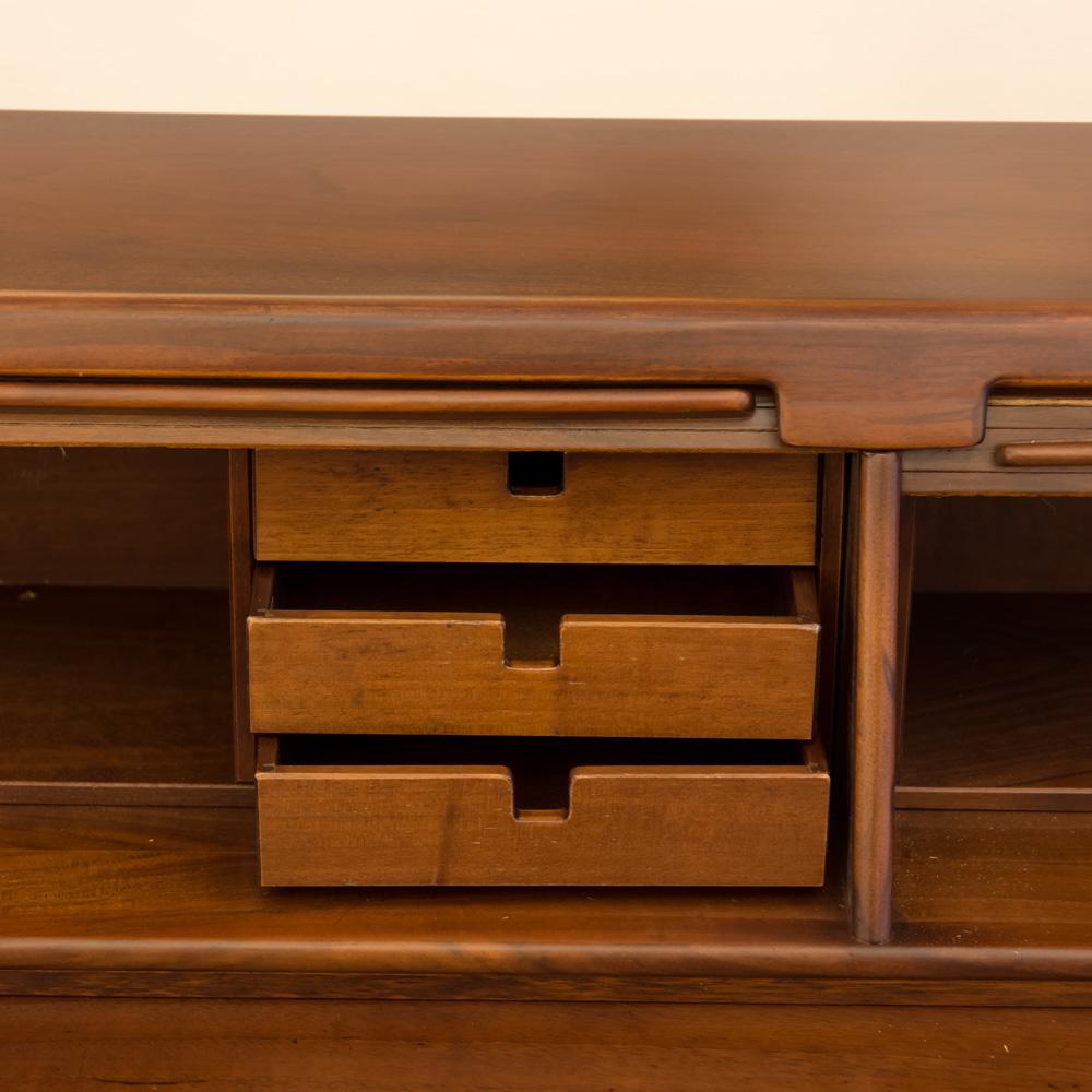 1950s Desk Italian Design by Gianfranco Frattini for Bernini Manufacturer 2