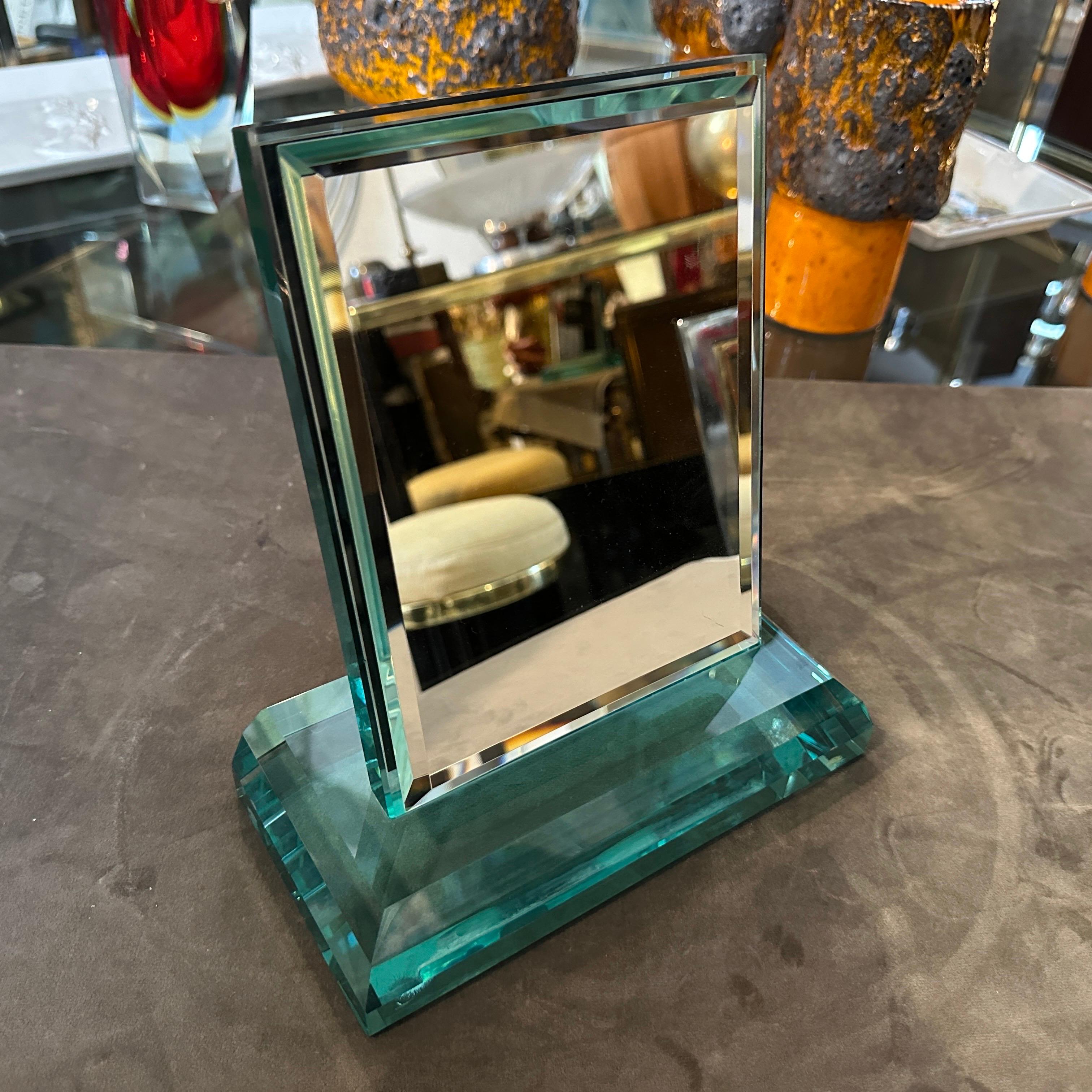 Ein 1950er Fontana Arte Stil Mid-Century Modern Grün Nilo Glas Waschtisch-Spiegel im Angebot 2