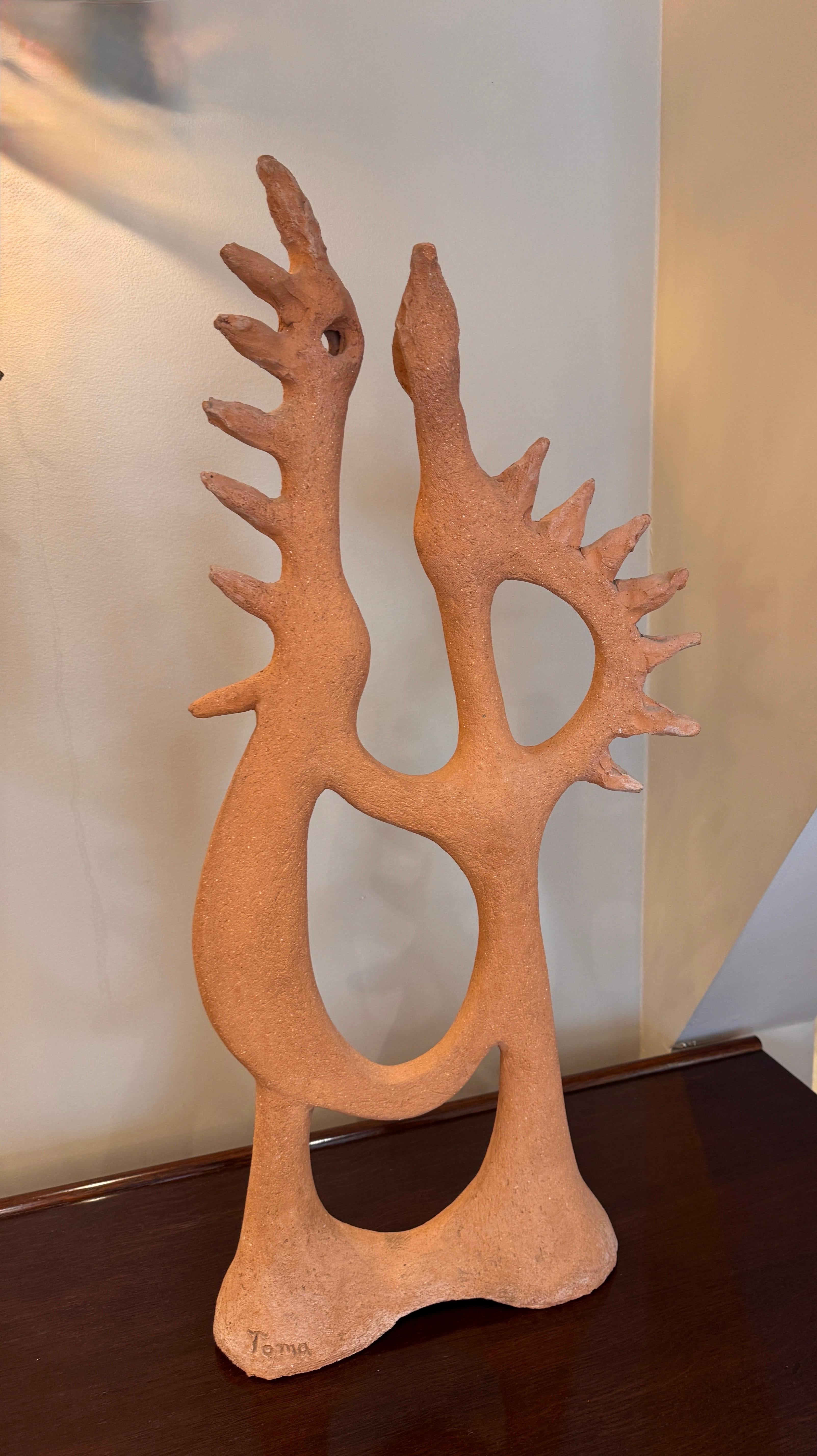 A 1950s French abstract birds terracotta sculpture in the style of Picasso For Sale 1