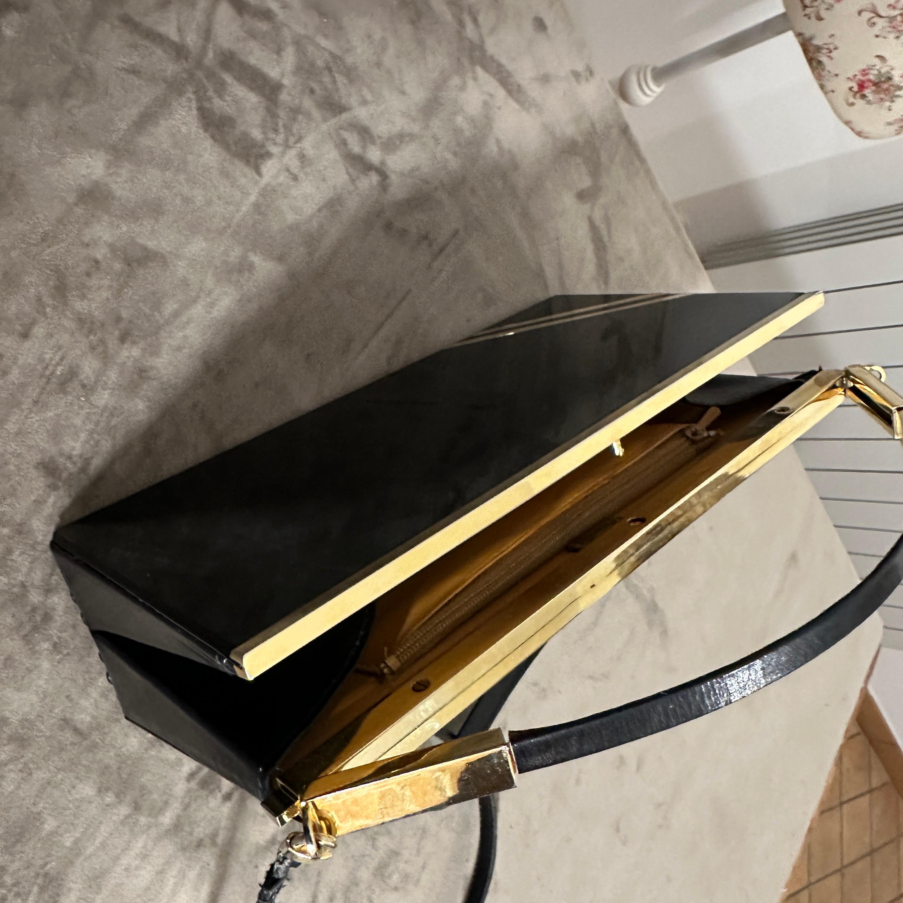 A 1950s High Quality Black Lucite and Brass Italian Evening Bag by Passanisi For Sale 6