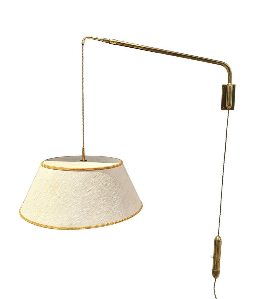 Applique télescopique italienne des années 1950 en laiton massif avec interrupteur à contrepoids. en vente 9