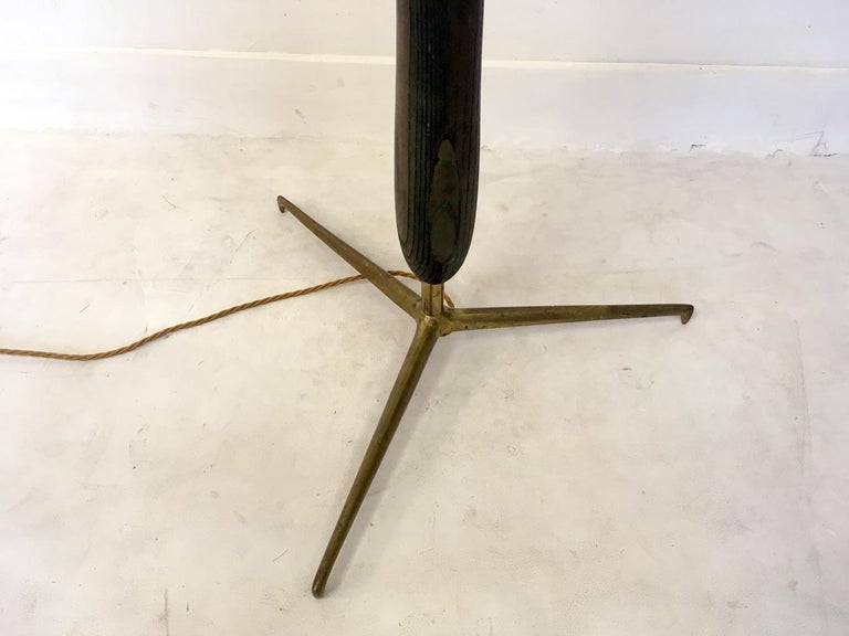 1950s Italian Wood and Brass Floor Lamp For Sale at 1stDibs