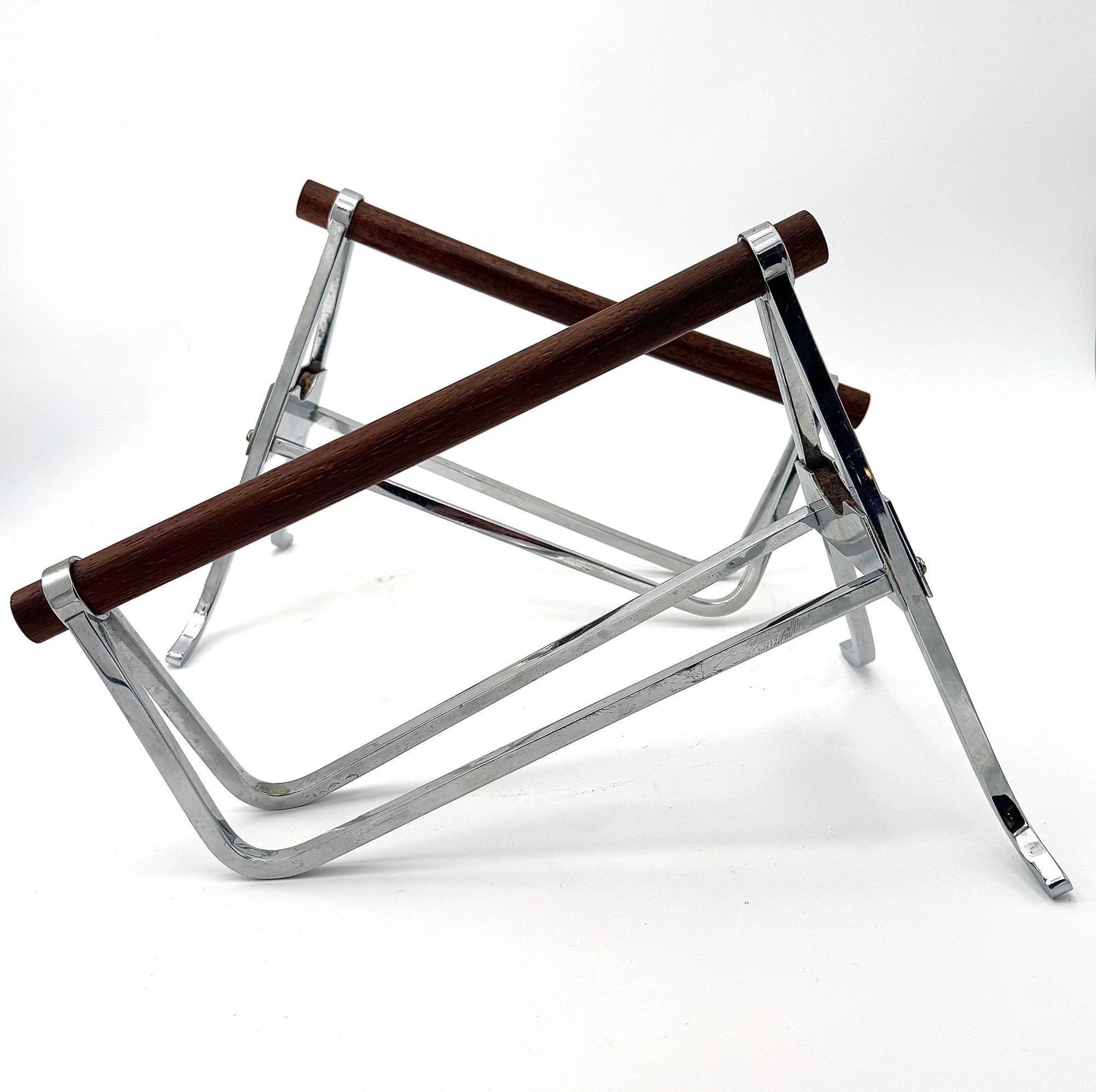 Chrome A 1950s Jaques Adnet chrome and walnut bottle holder for Christolfe For Sale