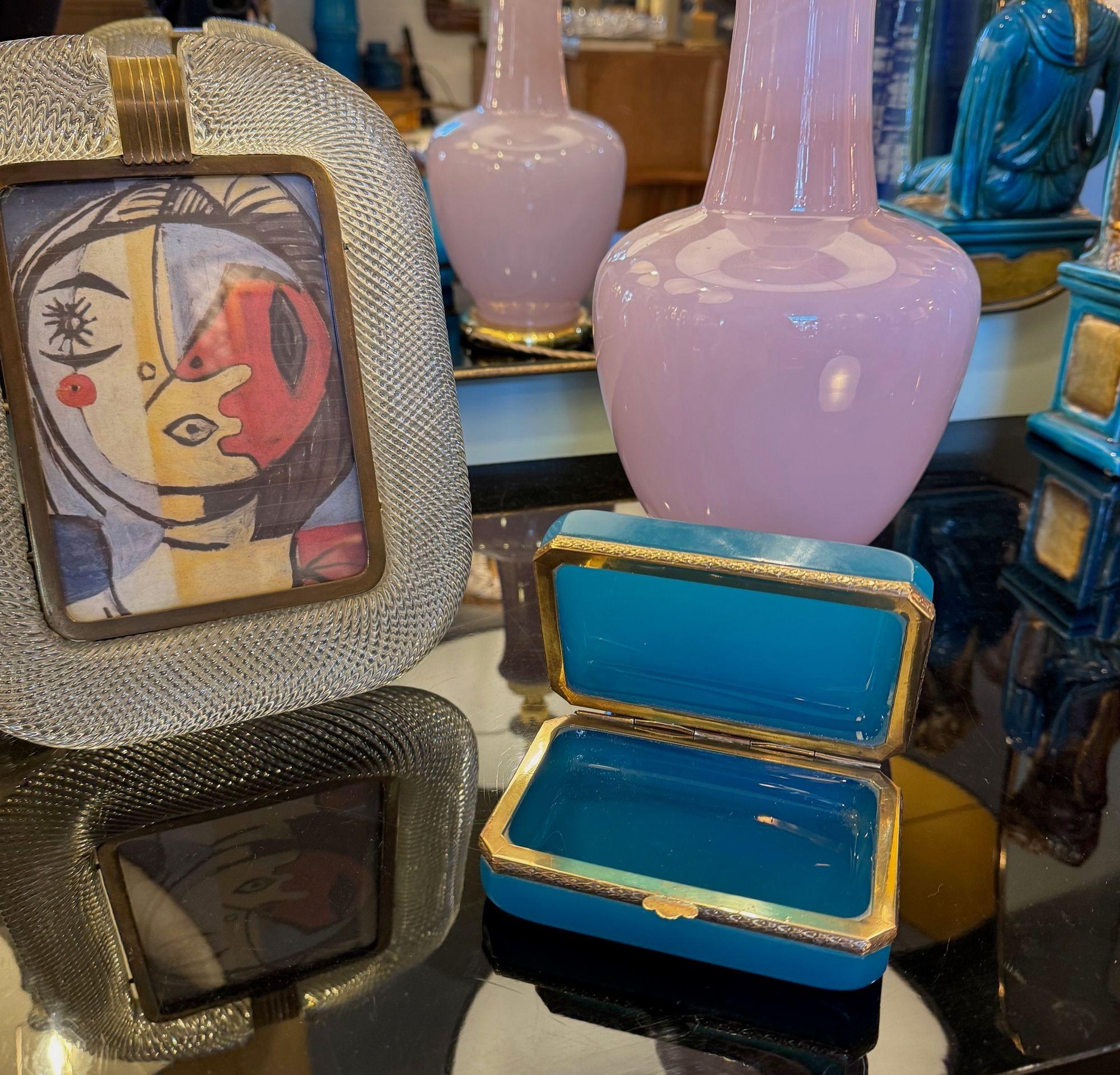 Scatola a cerniera di Murano degli anni '50 in opalina turchese e metallo dorato, di Gino Cenedese in vendita 3