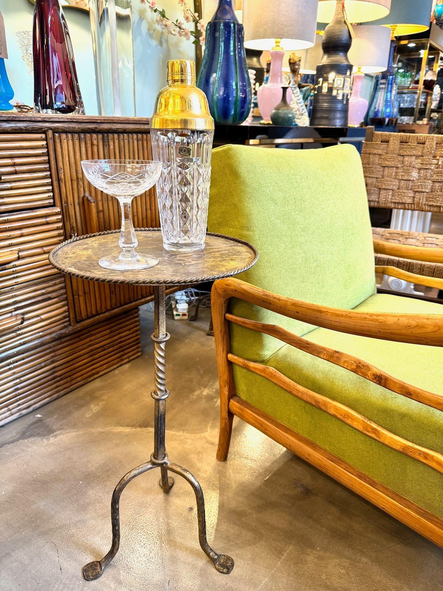 Ein spanischer Martini-Tisch aus vergoldetem Schmiedeeisen aus den 1950er Jahren im Angebot 7