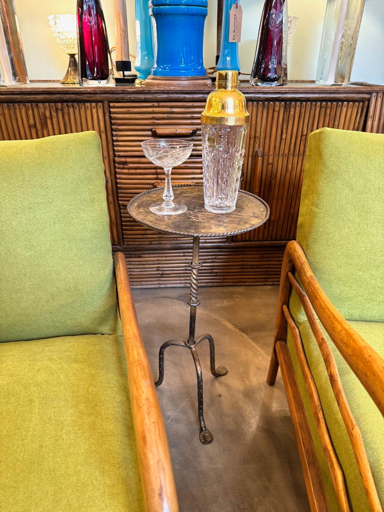 Ein spanischer Martini-Tisch aus vergoldetem Schmiedeeisen aus den 1950er Jahren im Angebot 3