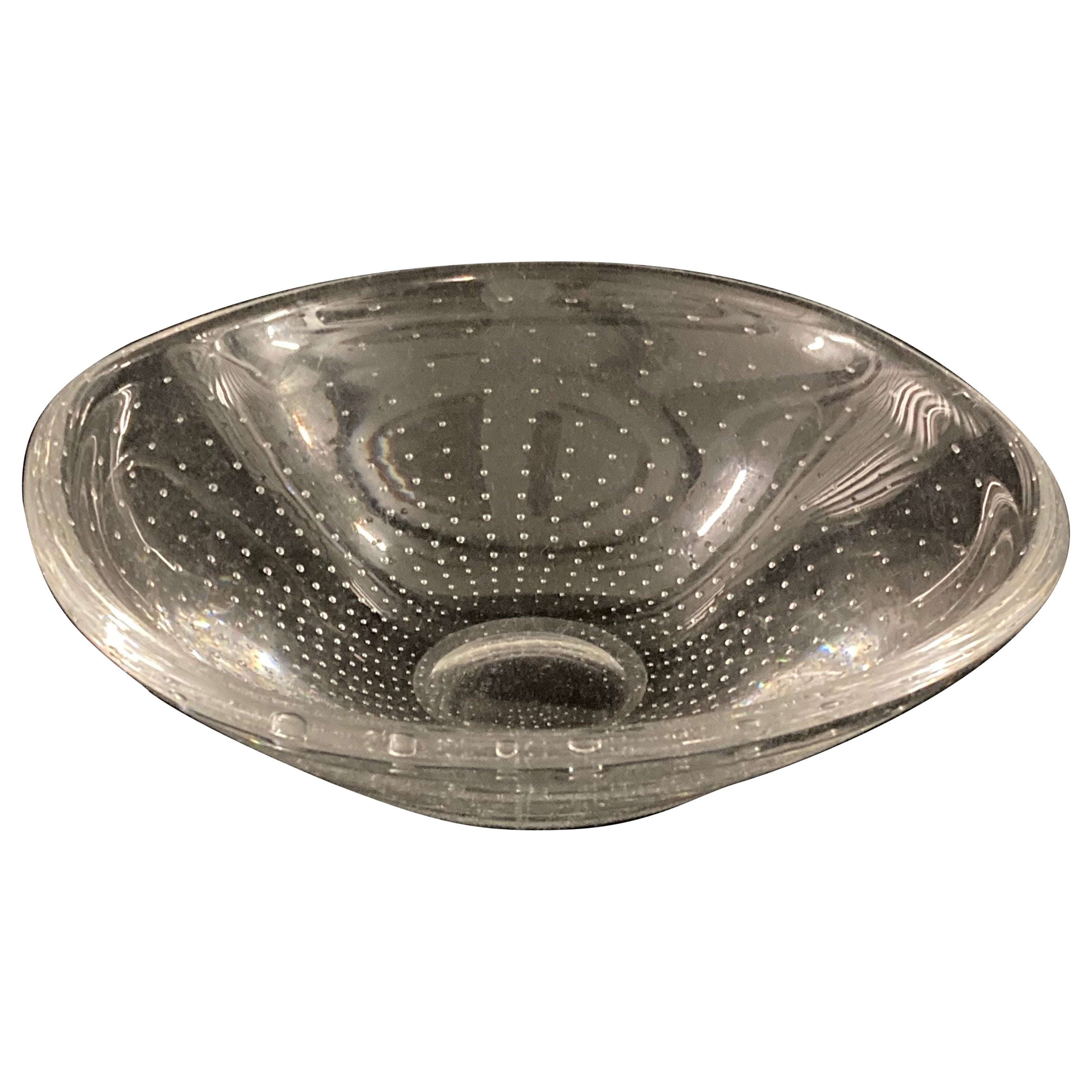 A 1950s Swedish clear glass with air bubbles bowl by Vicke Lindstrand for Kosta