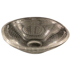 A 1950s Swedish clear glass with air bubbles bowl by Vicke Lindstrand for Kosta