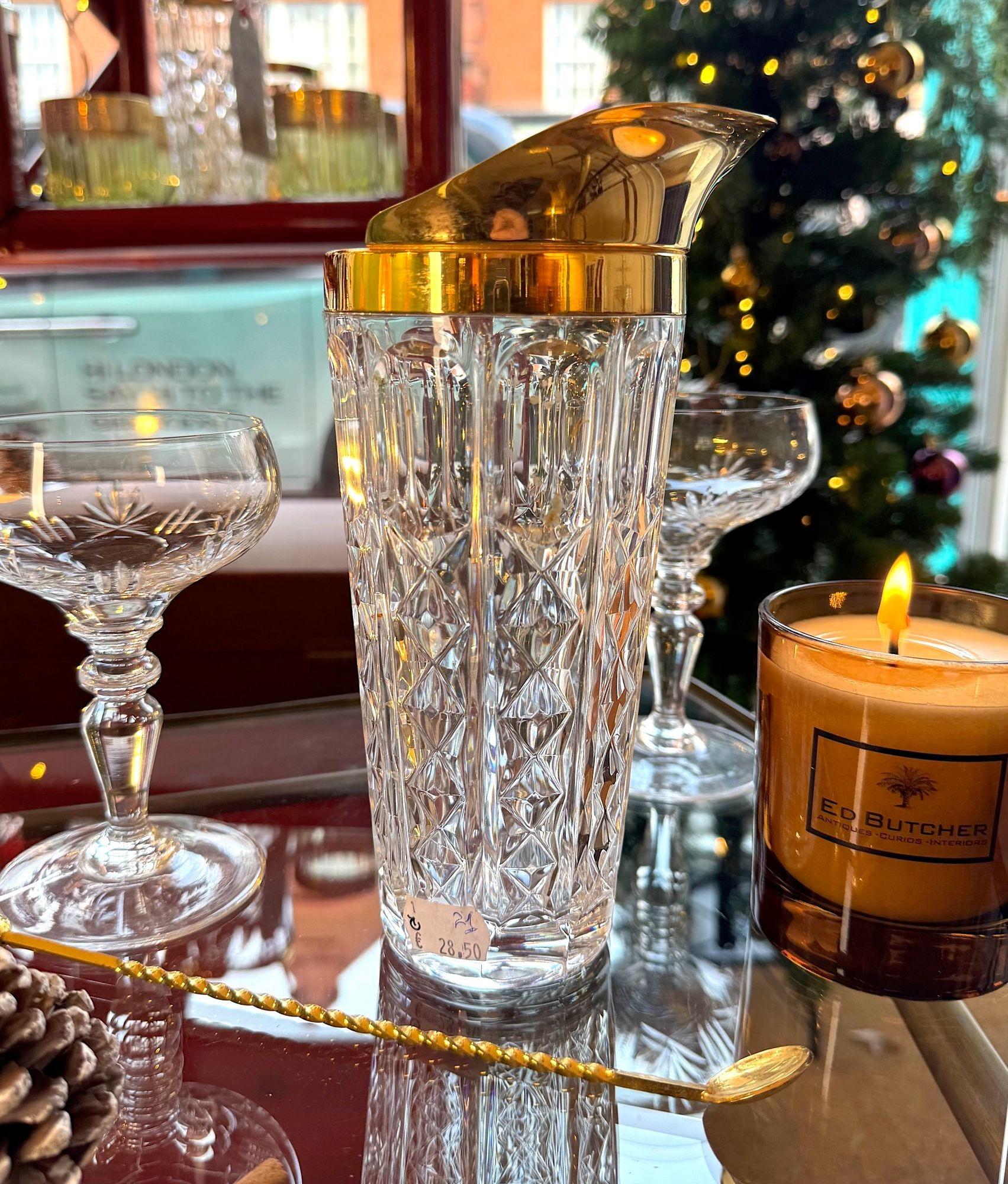 Jarra de cóctel de cristal y chapada en oro de Val Saint Lambert de los años 50 Chapado en oro en venta