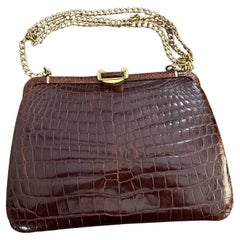 A 1950s Vintage Brown Leather Italian Clutch Bag