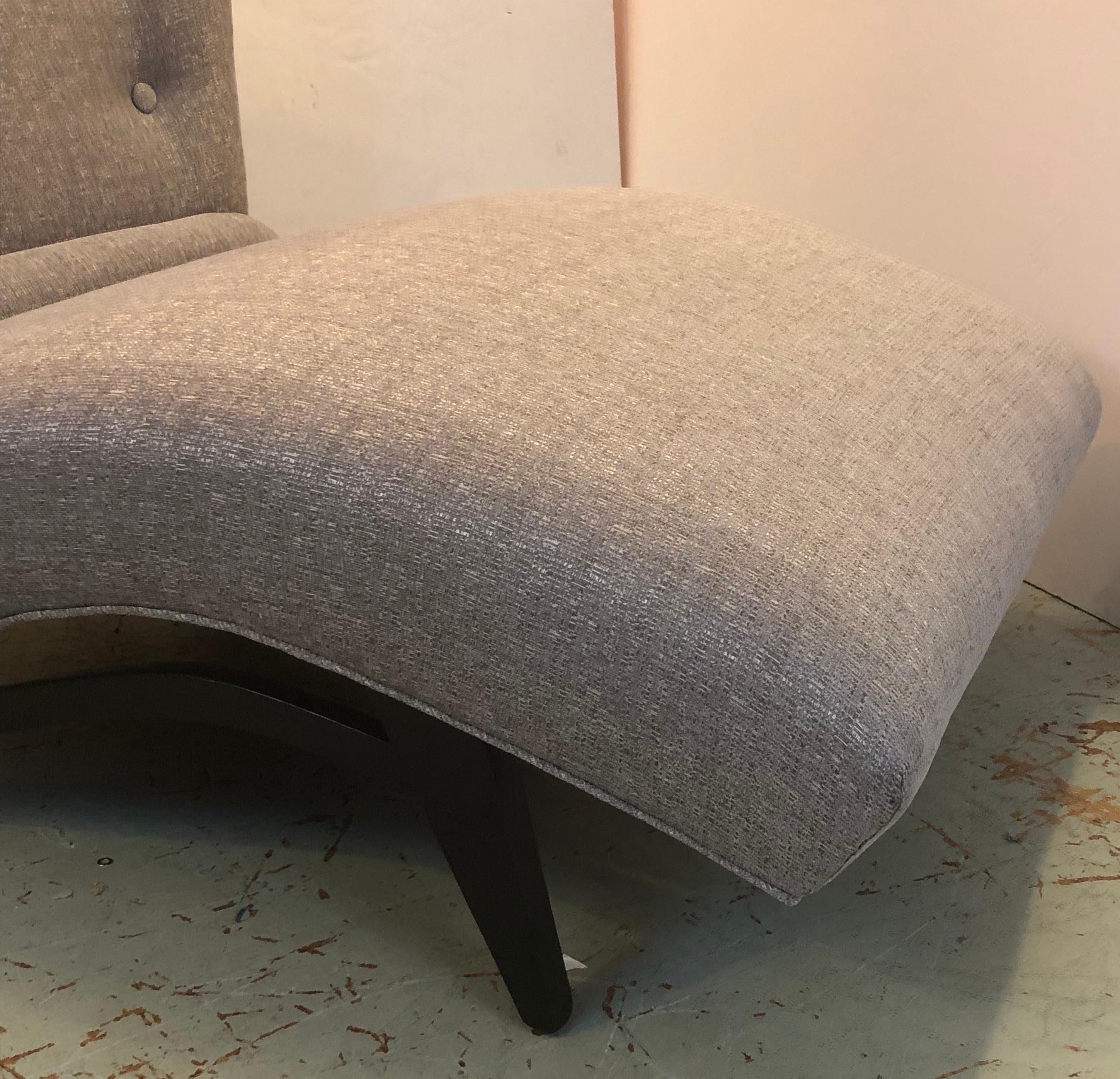 1950’s Wave Form Chaise Lounge Attributed to Lawrence Peabody for Selig For Sale 10