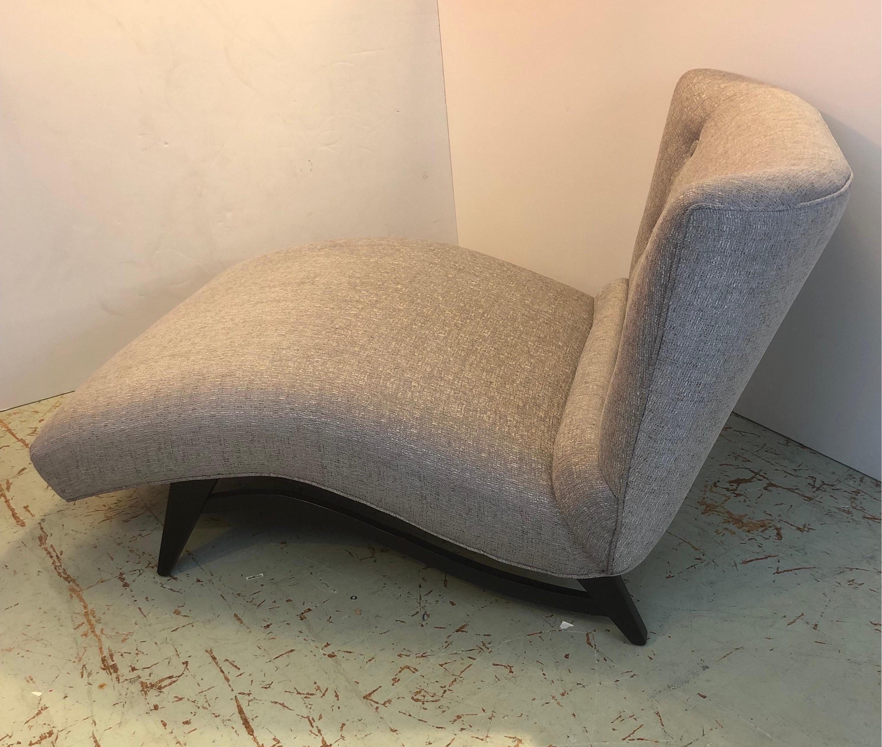 1950’s Wave Form Chaise Lounge Attributed to Lawrence Peabody for Selig In Excellent Condition For Sale In Fort mill, SC