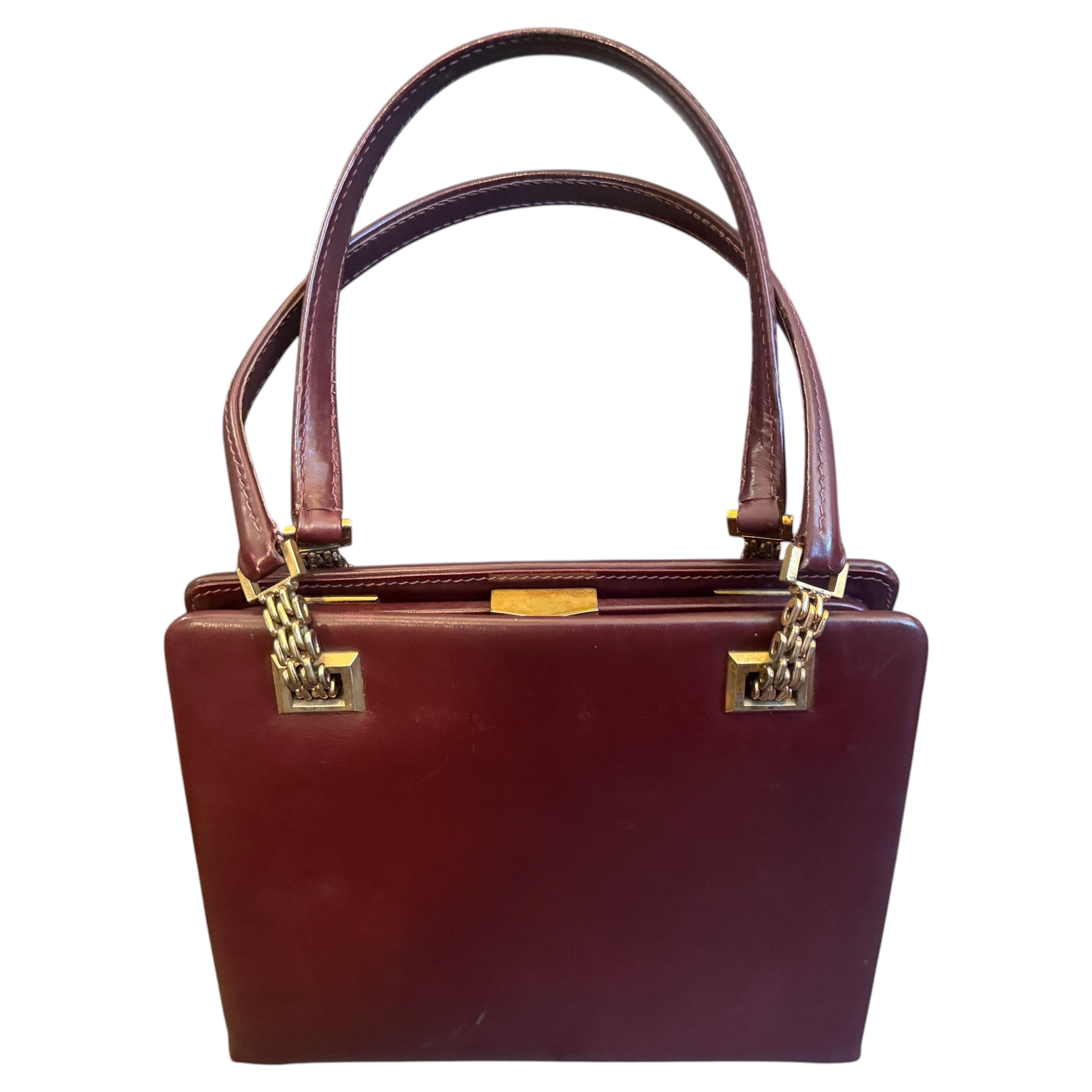 How do you date a vintage Gucci bag?
