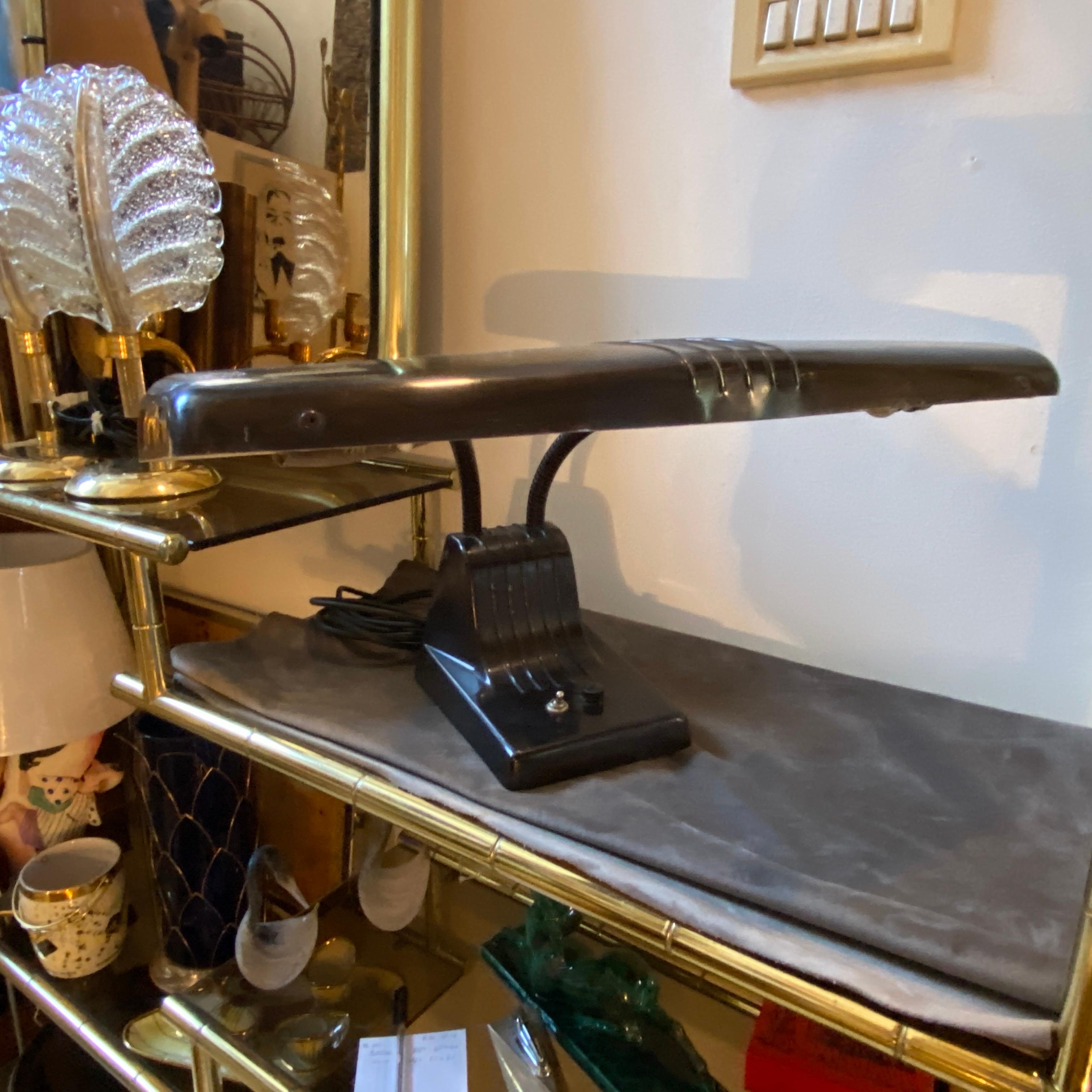 1960s Industrial American Metal Desk Lamp by Dazor In Good Condition For Sale In Aci Castello, IT