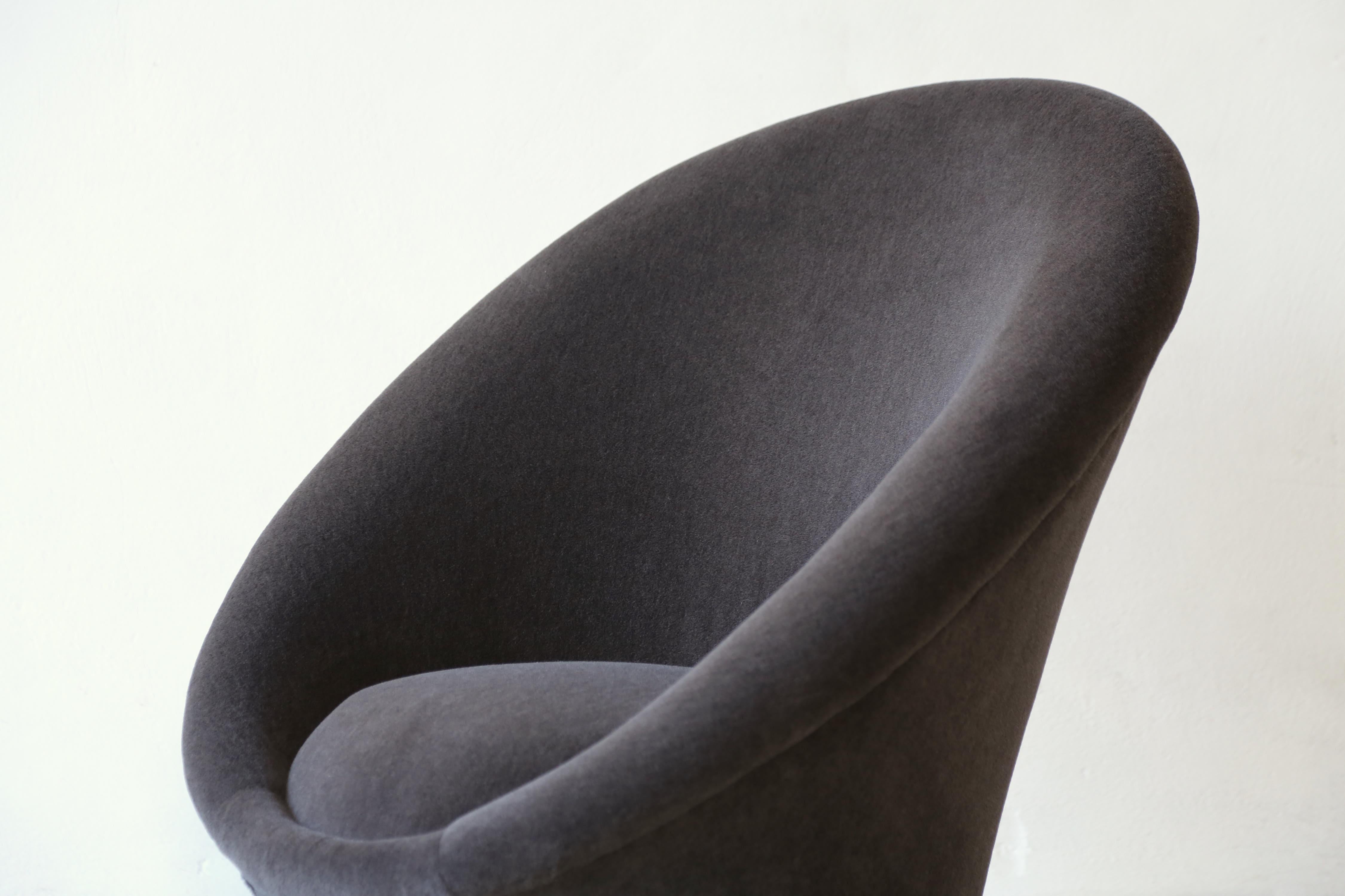 A 1960s Italian Egg Chair, Newly Upholstered in Alpaca 2