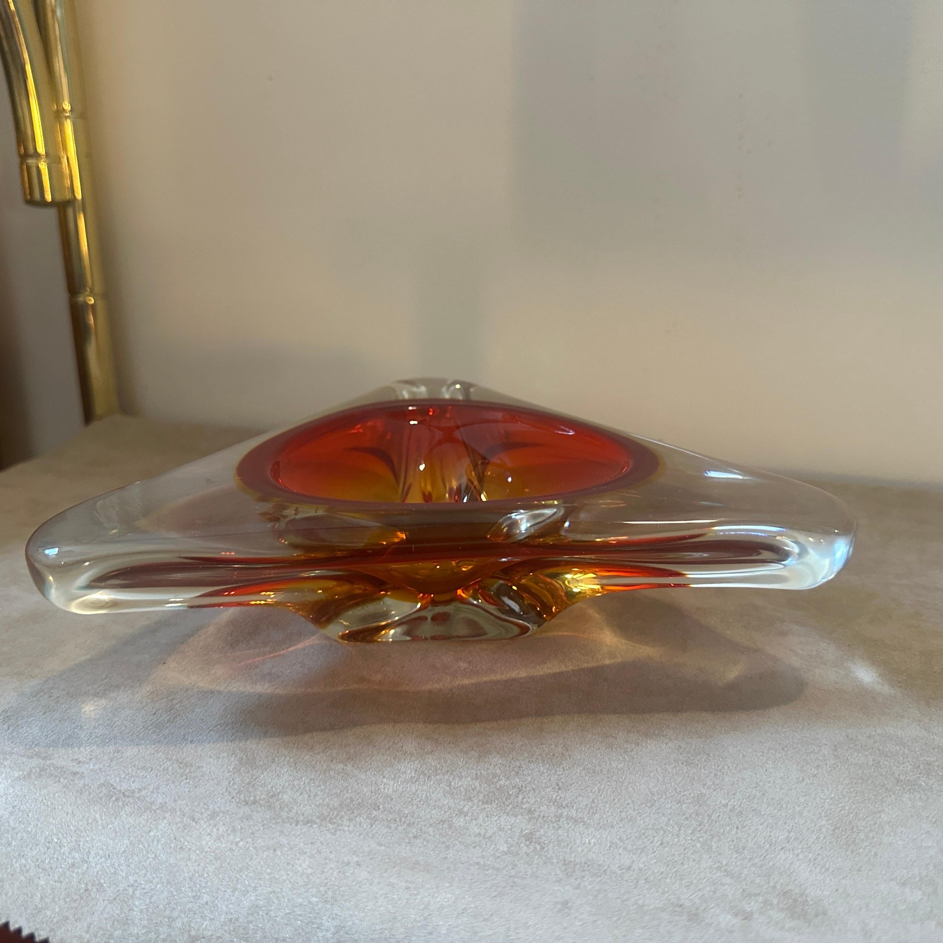 A 1960s Modernist Red Sommerso Murano Glass Large Triangular Ashtray by Seguso For Sale 3
